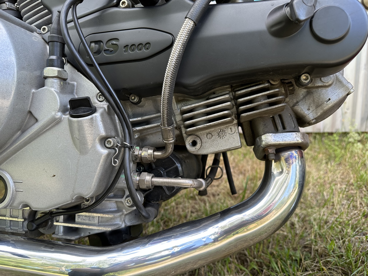 Exterior image of 2006 Ducati 1000 GT (47)