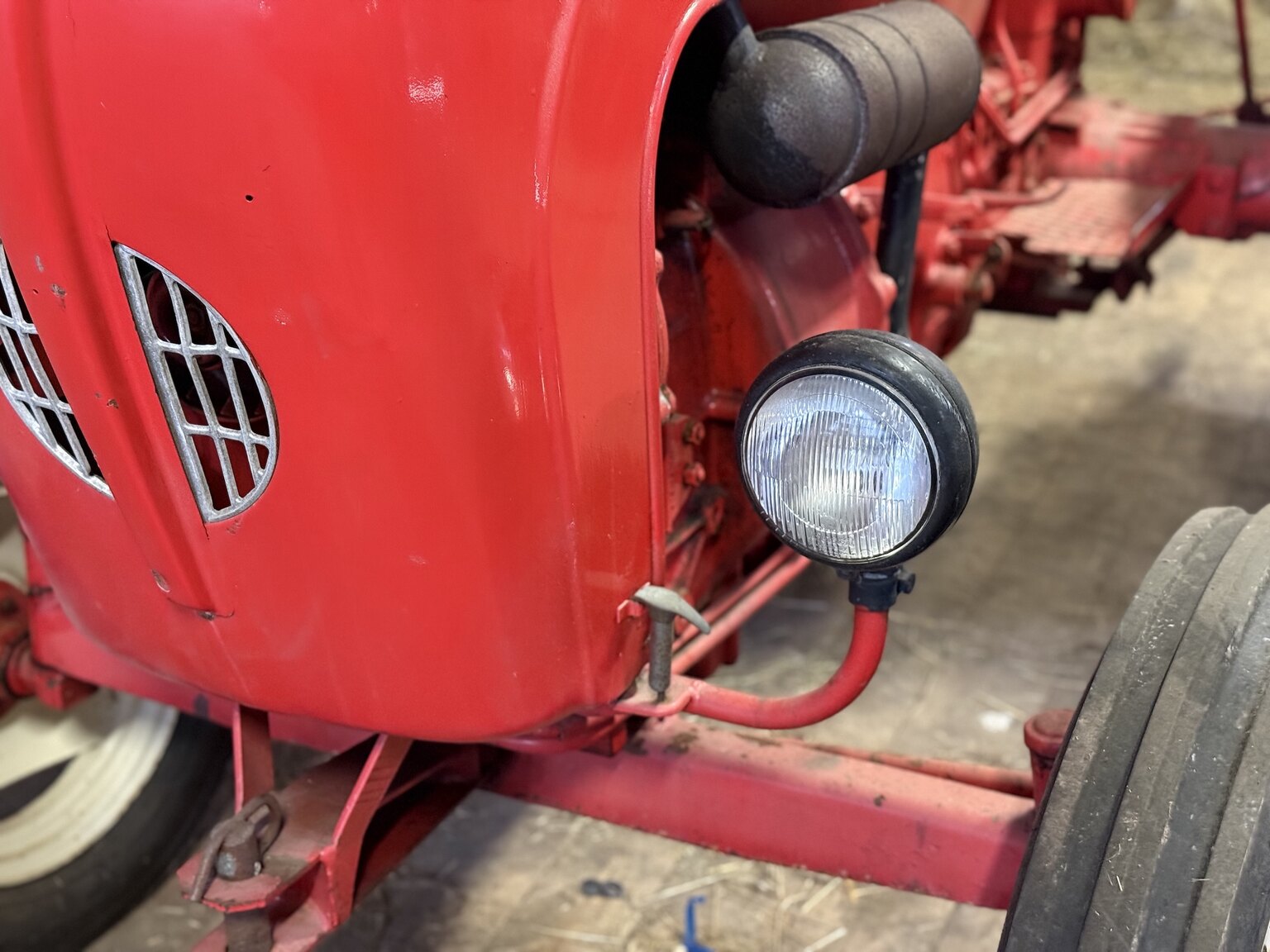 Exterior image of 1960 Porsche Diesel Junior 108