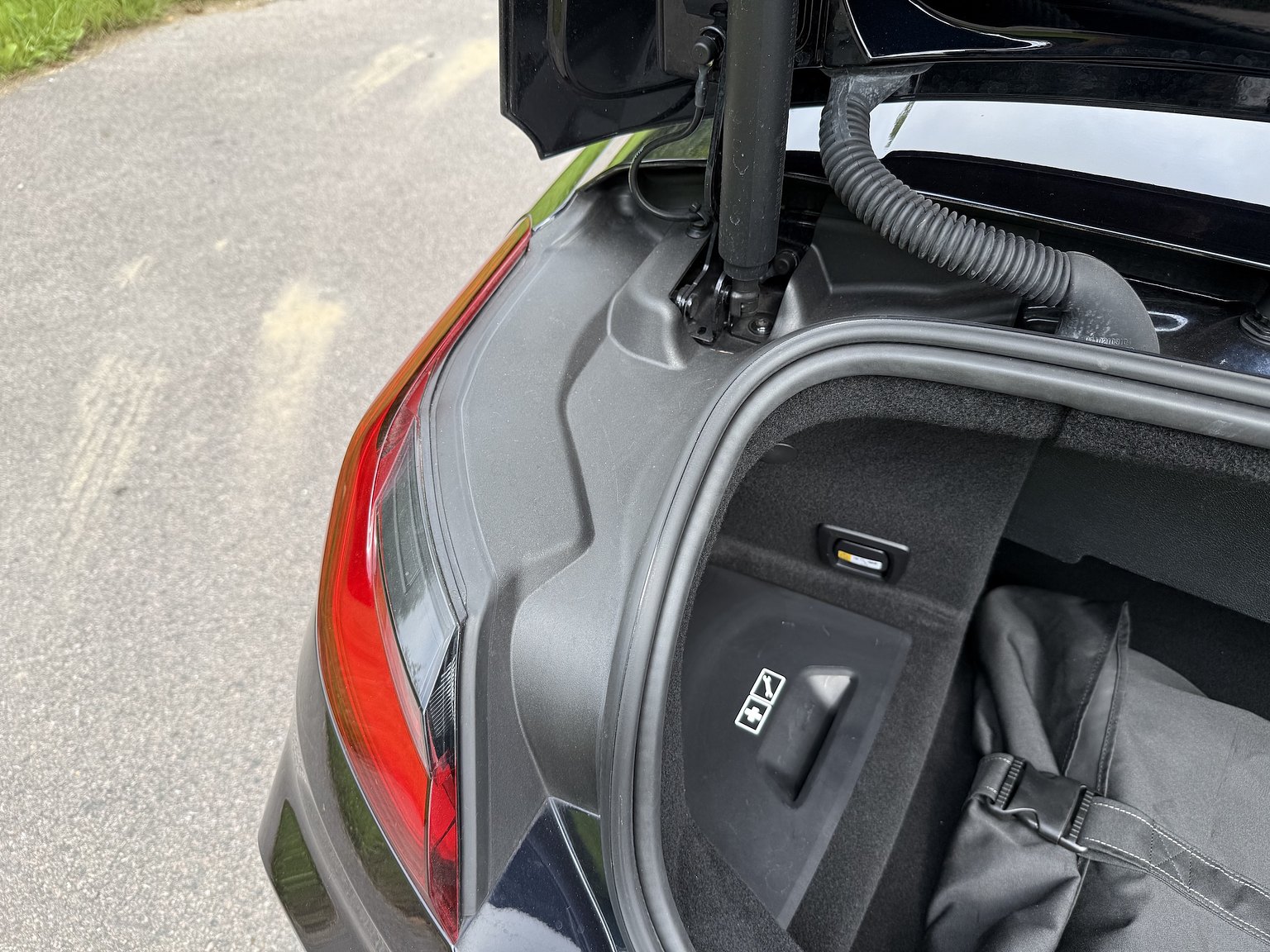 Interior image of 2019 BMW M850i xDrive Convertible Steptronic
