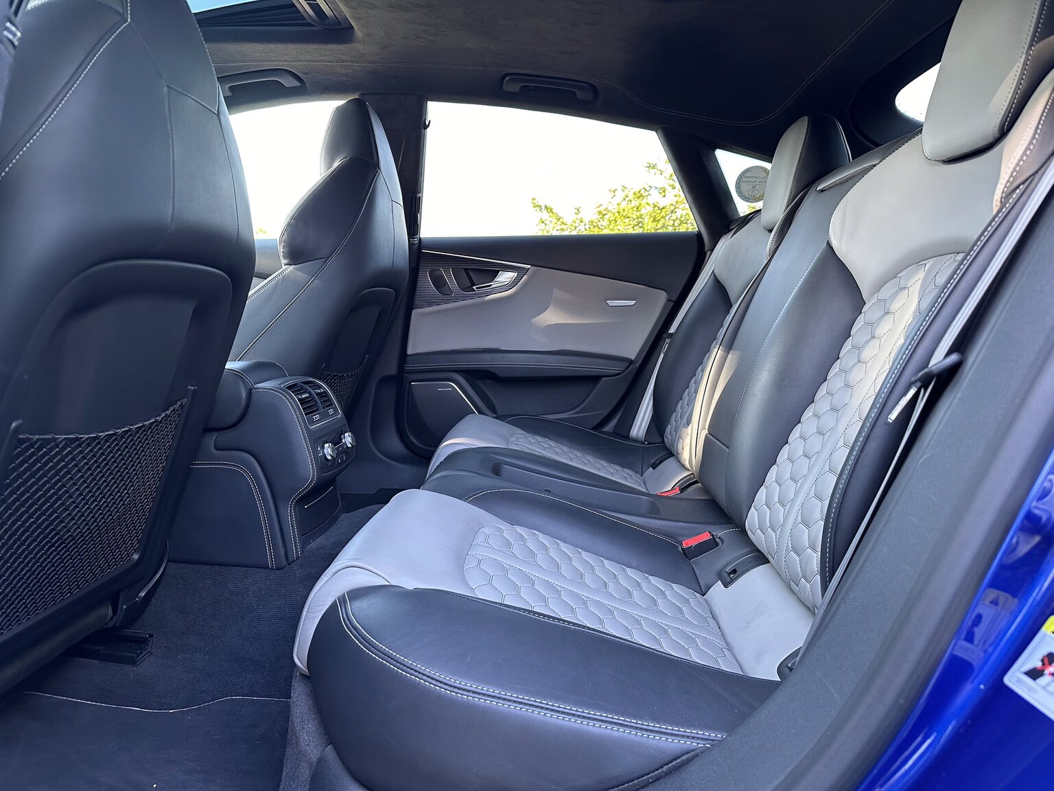 Interiörbild 2015 Audi RS7 (20)