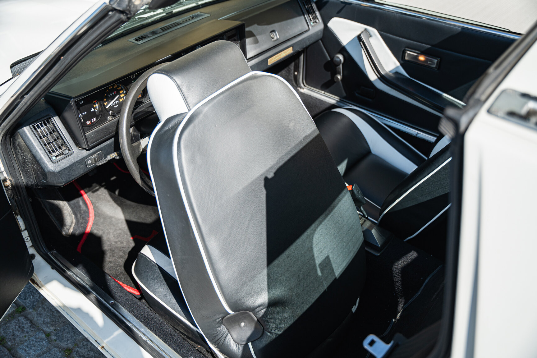 Interiörbild 1984 Bertone X 1/9