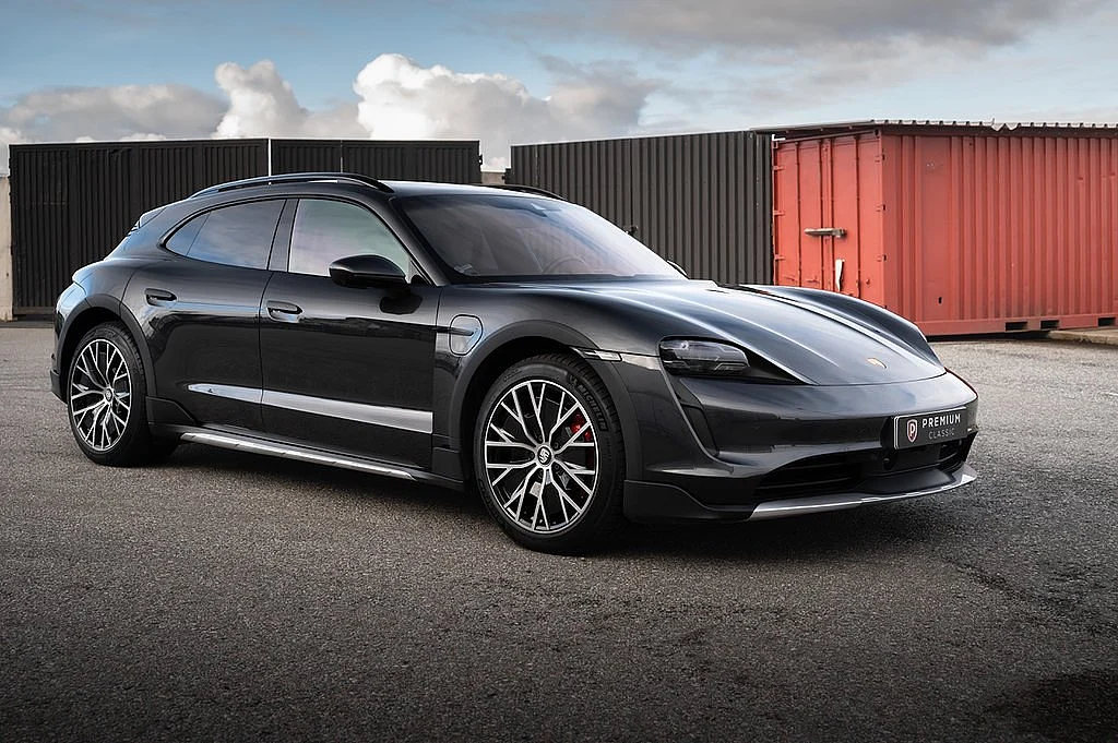 Bild von 2022 Porsche Taycan 4S (12)