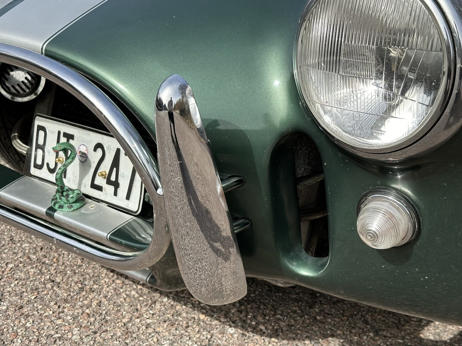 Exteriörbild på 2008 AC Cobra replica