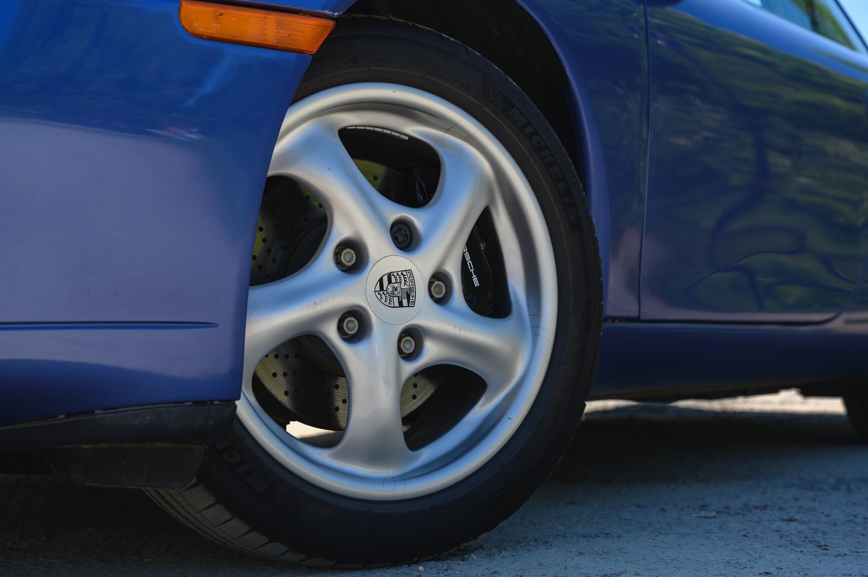 Aussenfoto 1998 Porsche 911 Carrera Tiptronic (35)