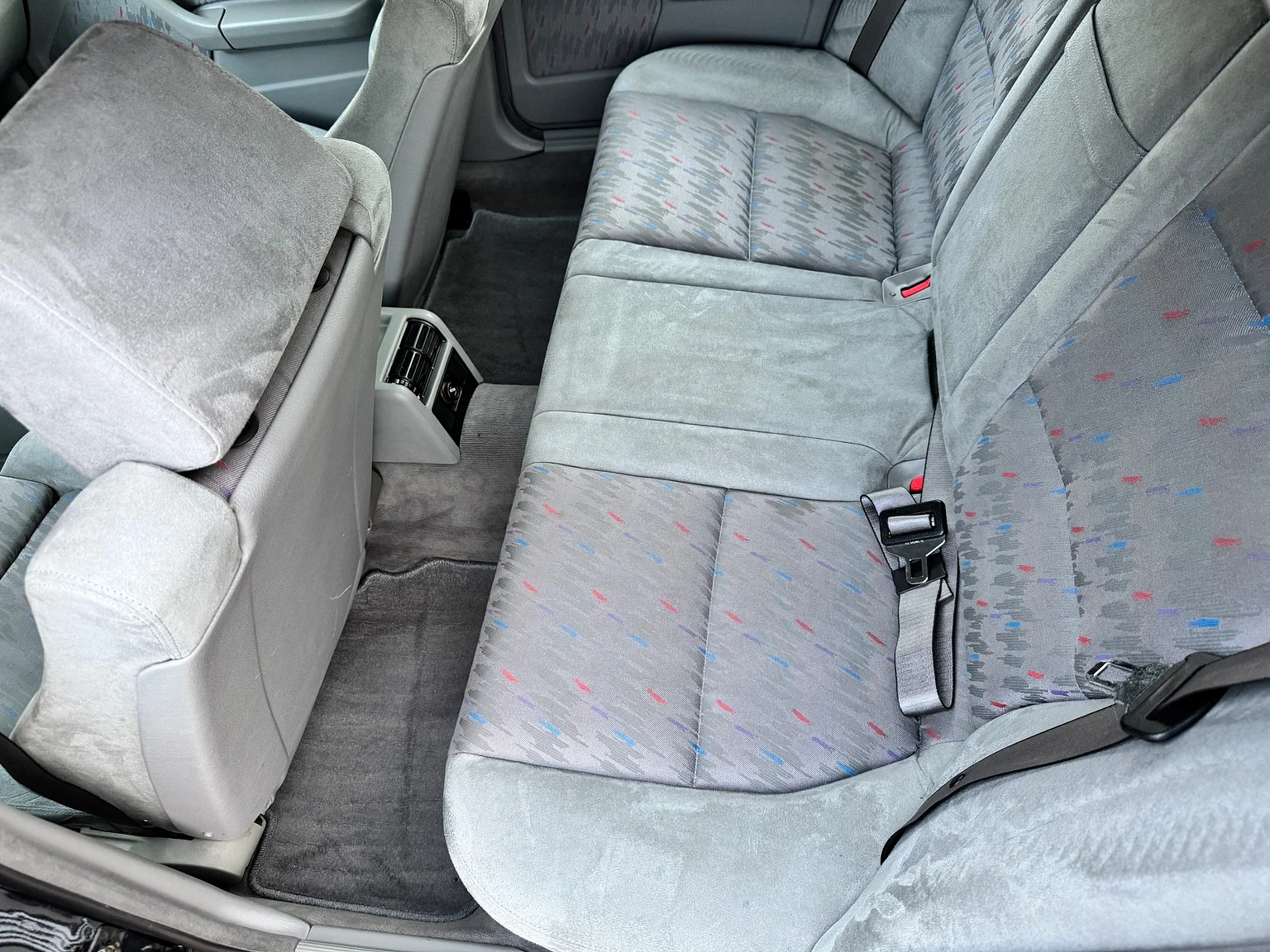 Innenraumfoto von 1993 BMW E34 M5 Touring  (92)