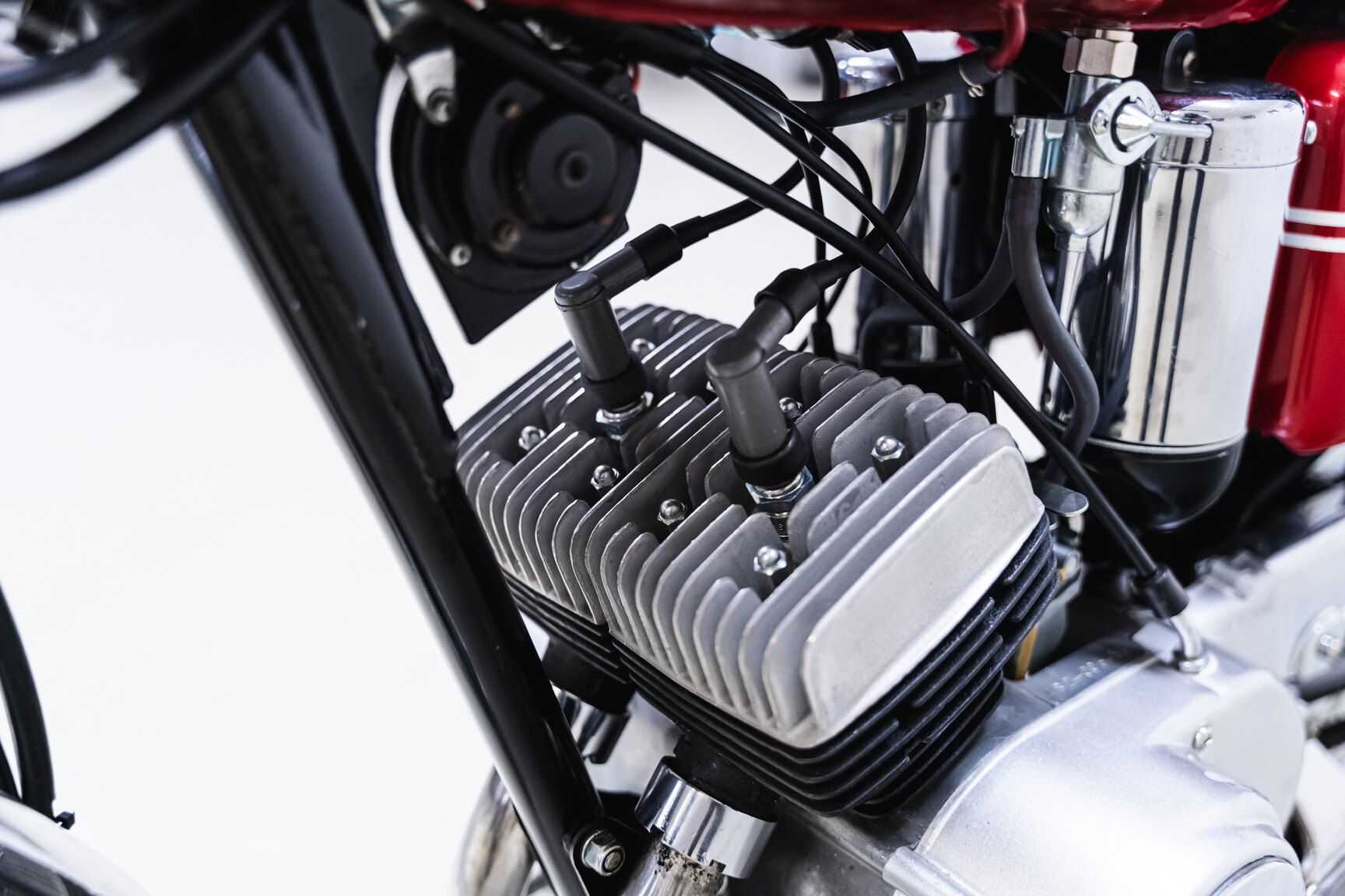 Image of 1970 Yamaha AS2C mechanics