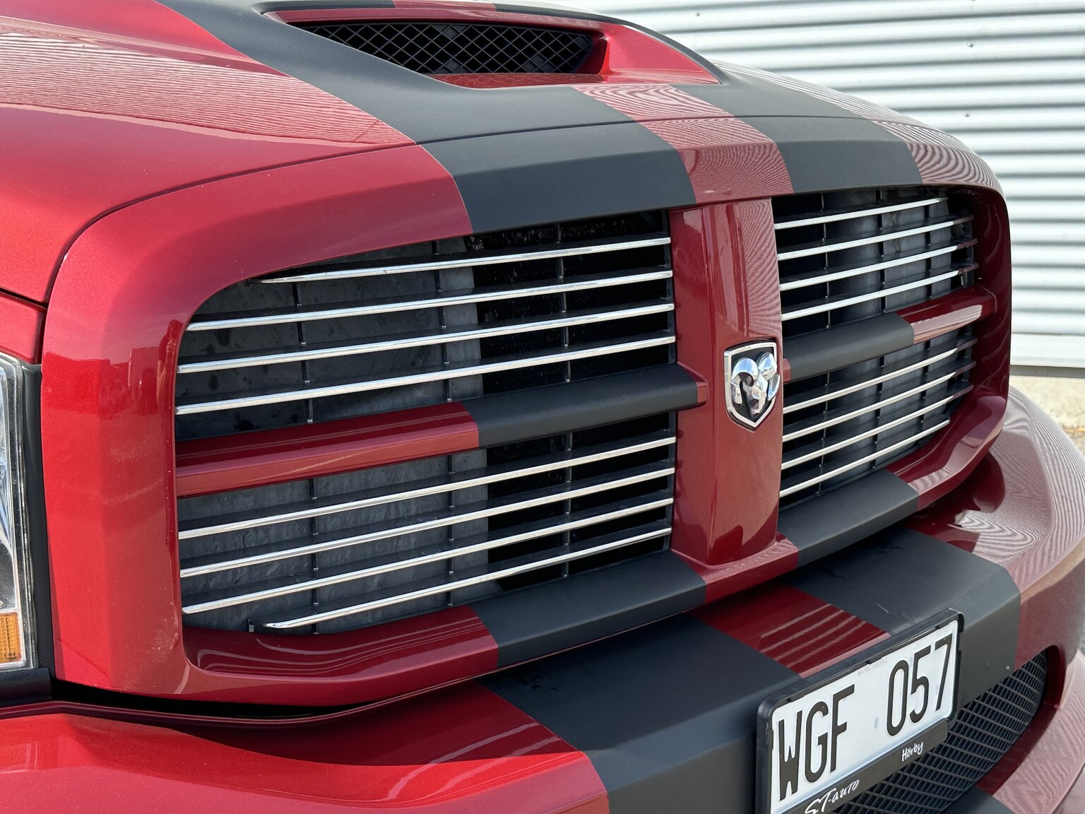 Aussenfoto 2006 Dodge Ram SRT10