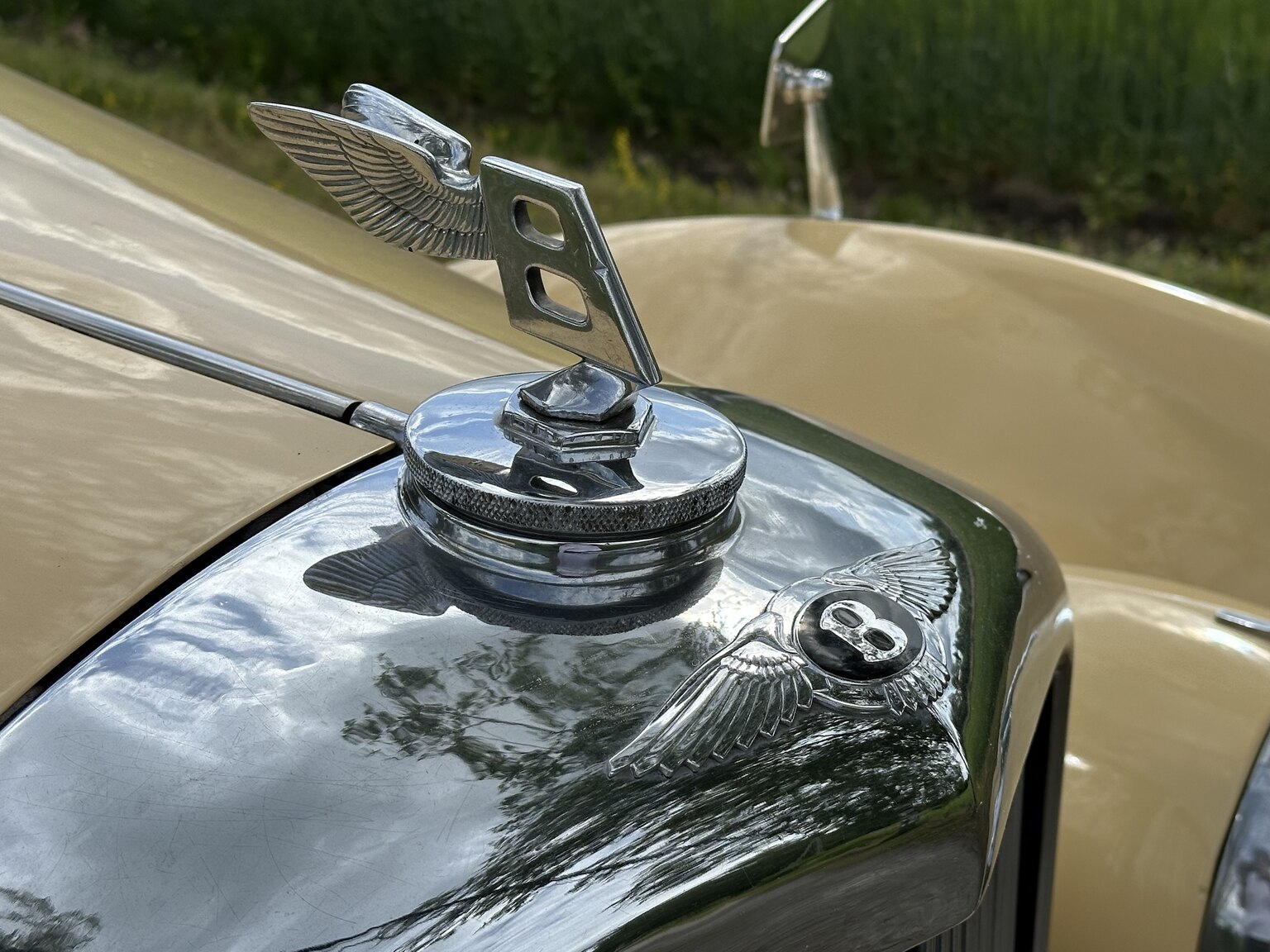 Exteriörbild på 1947 Bentley Mark IV Sport Saloon
