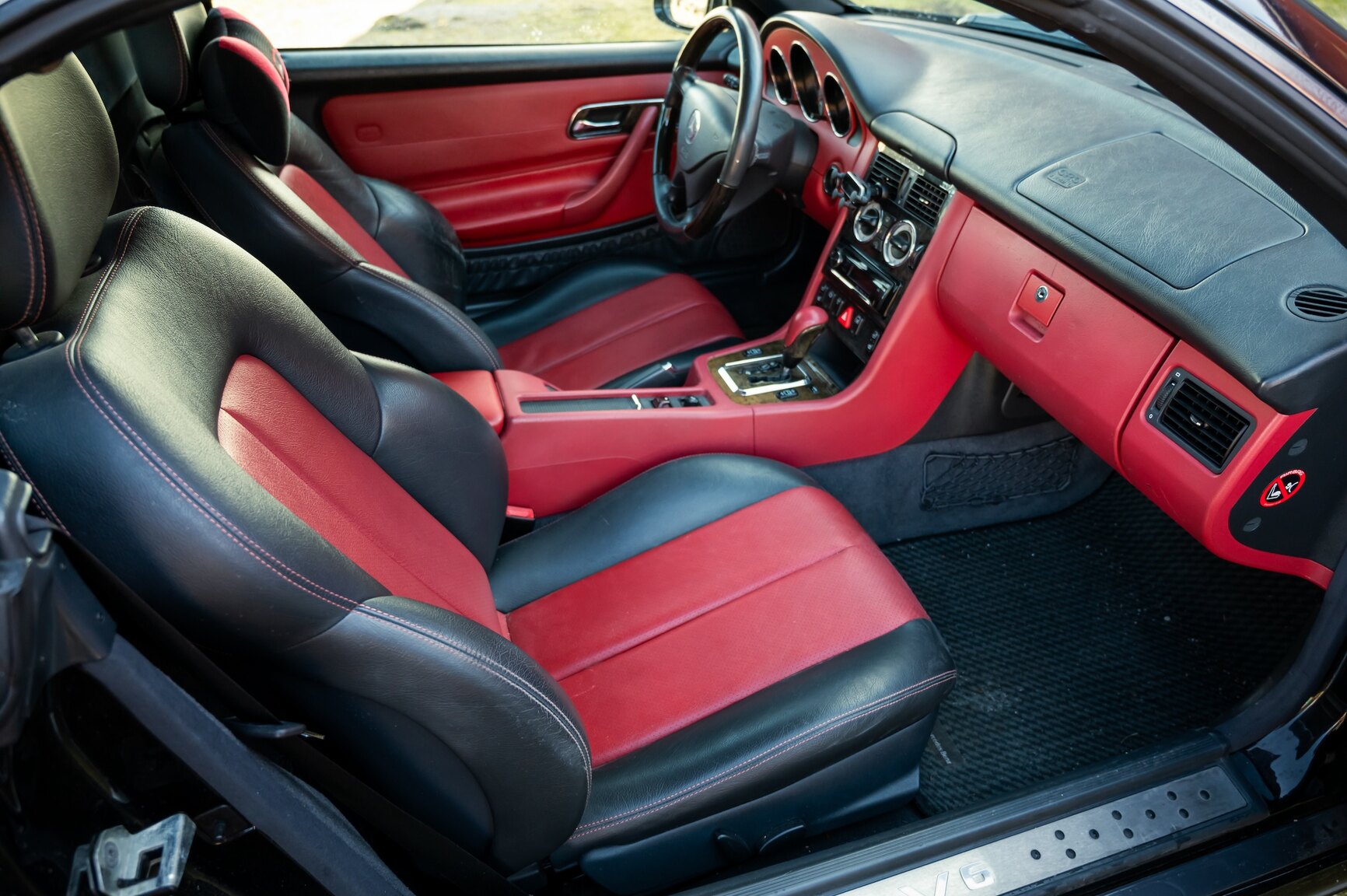 Interiörbild 2001 Mercedes-Benz SLK 320