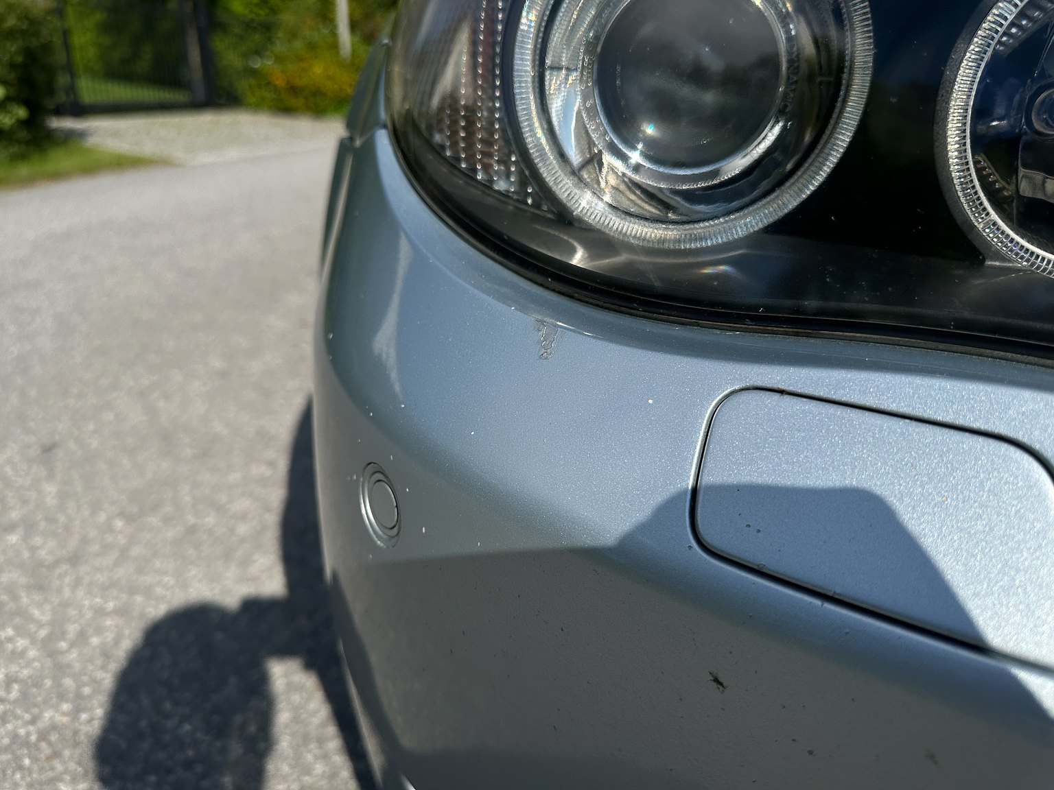 Exterior image of 2006 BMW E60 M5