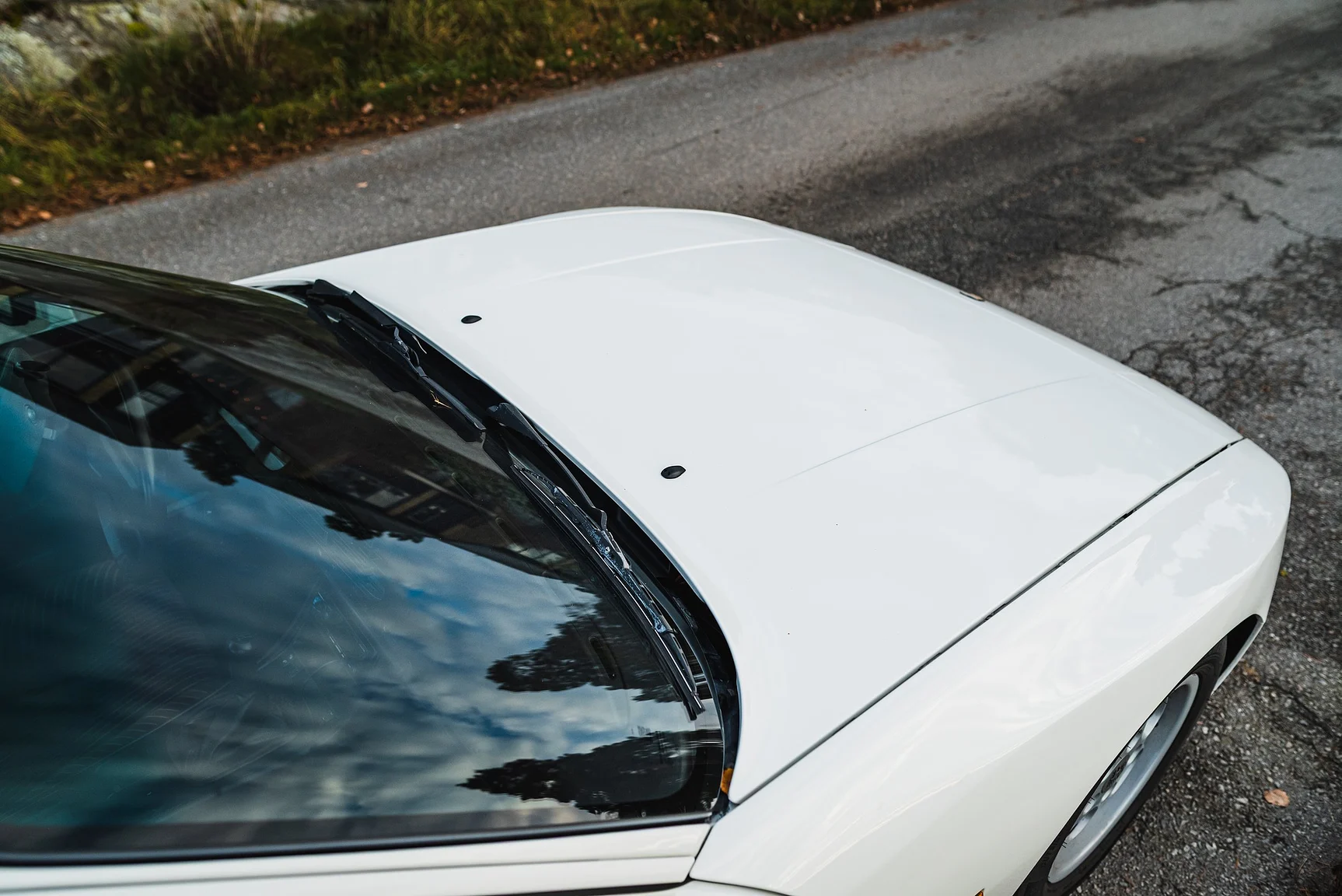 Exterior image of 1986 Porsche 944R (13)
