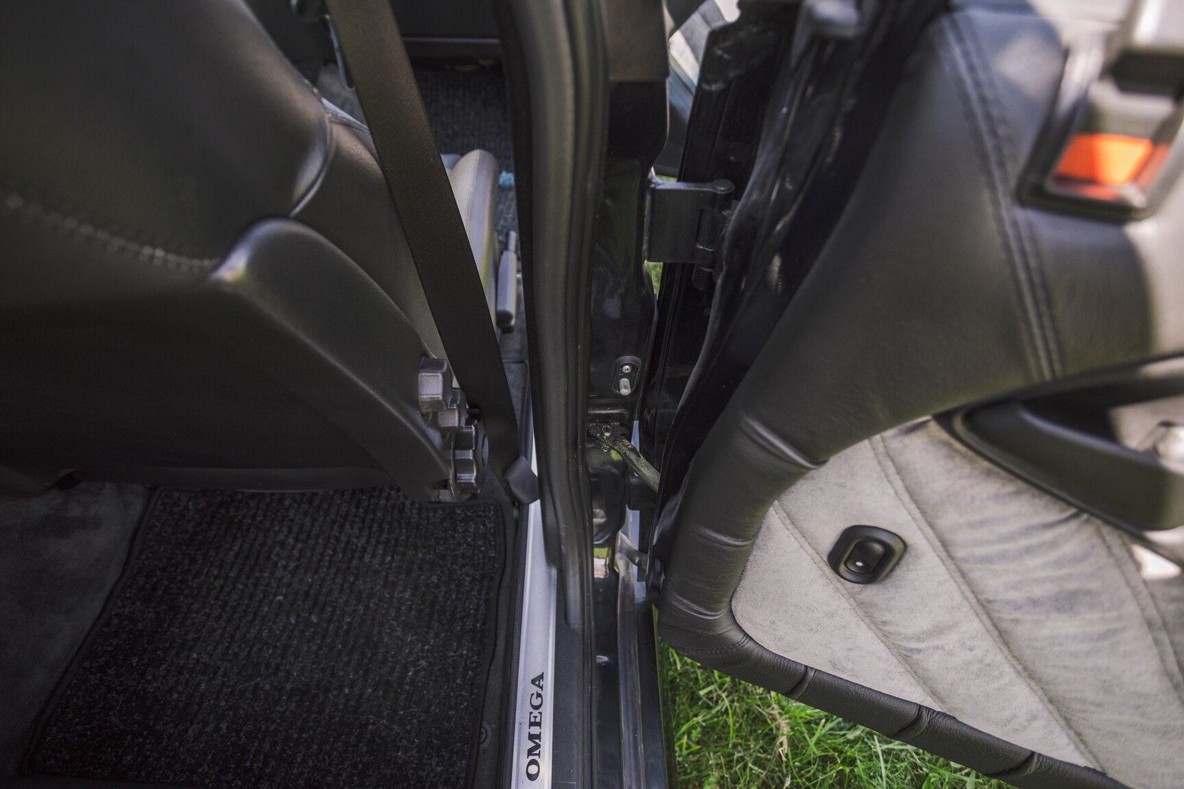 Interior image of 1991 Lotus Omega