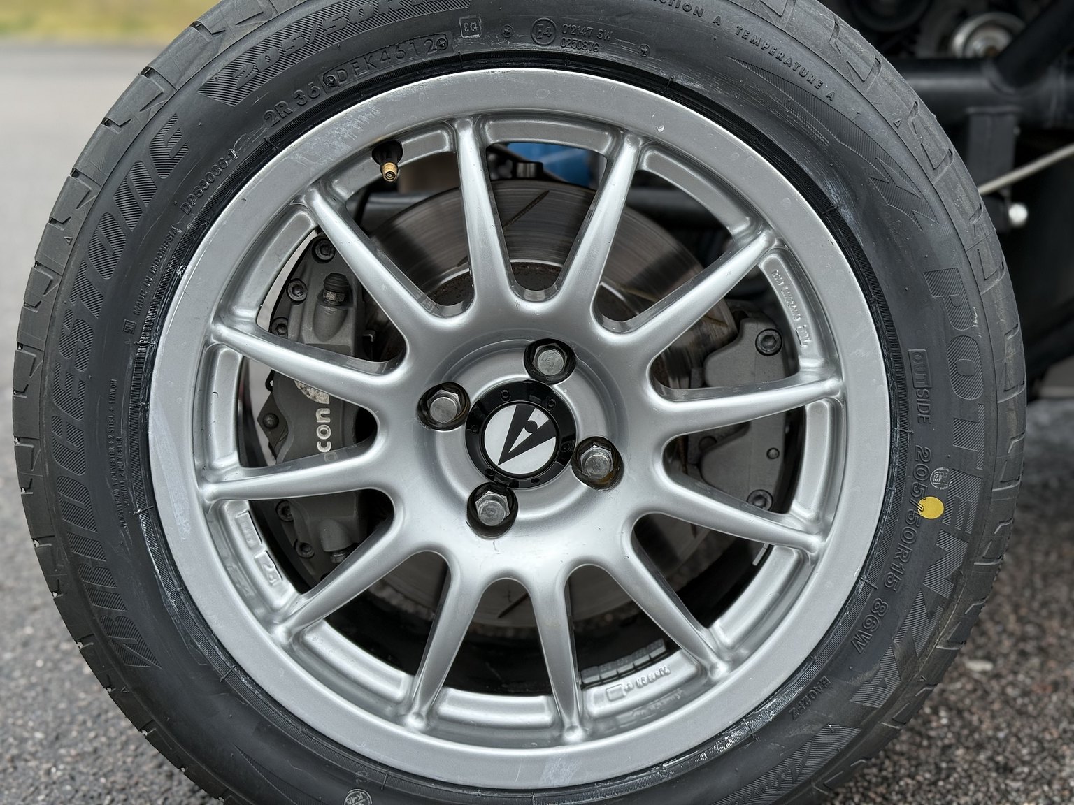 Exterior image of 2016 Ariel Atom 3.5 Cup