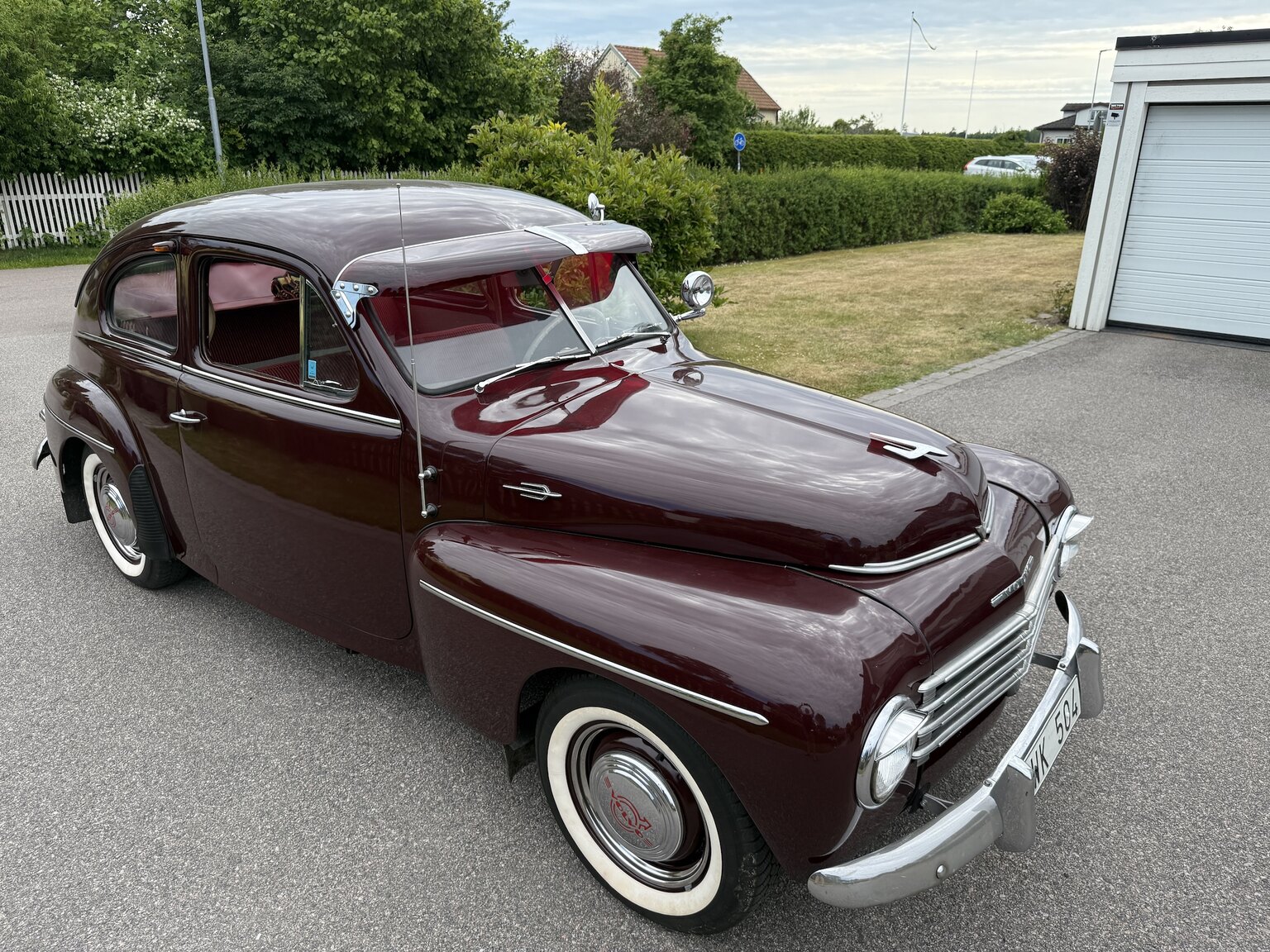 Exterior image of 1953 Volvo PV 444 ES