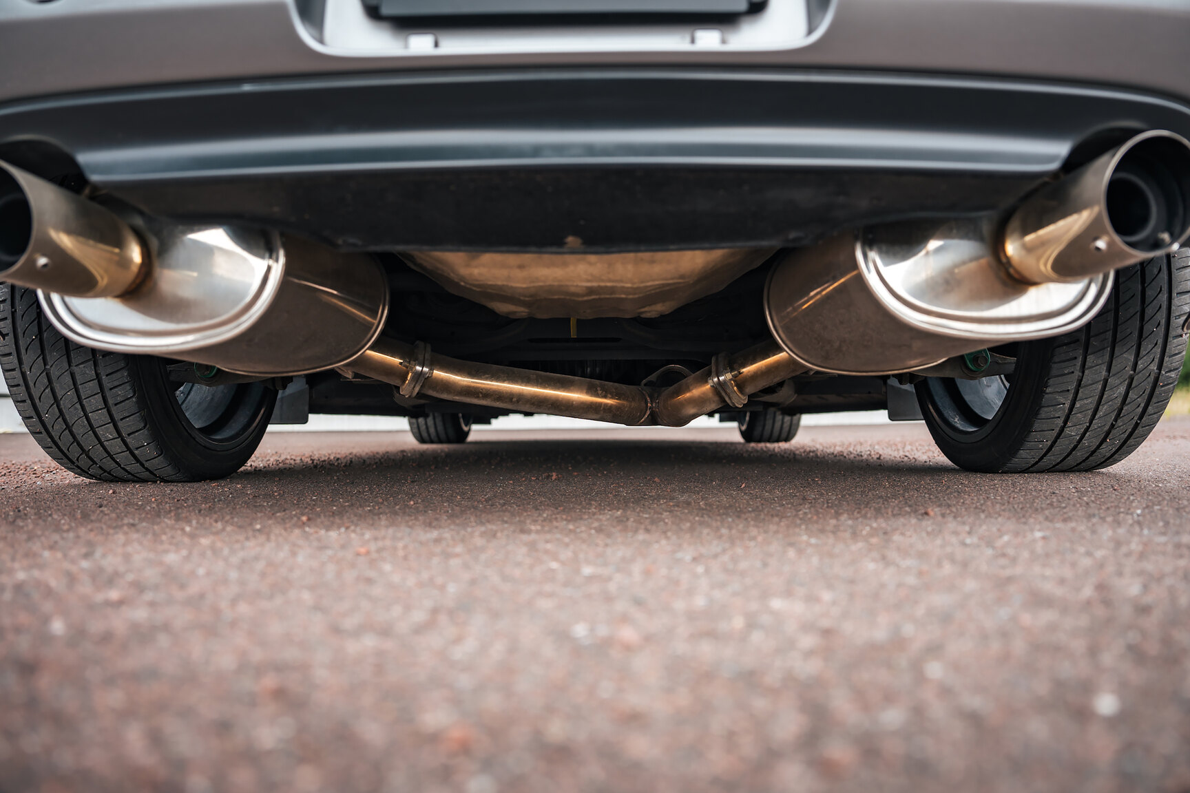 Exterior image of 2000 Honda S2000 AP1