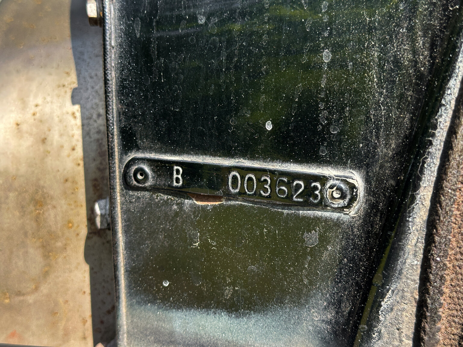 Image of 1950 Bentley 4 1/4 Litre mechanics