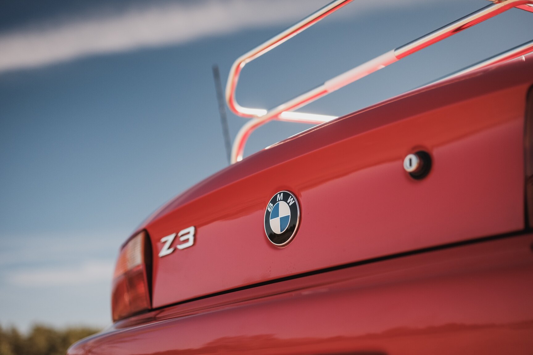 Exterior image of 1999 BMW Z3 2.8i Roadster