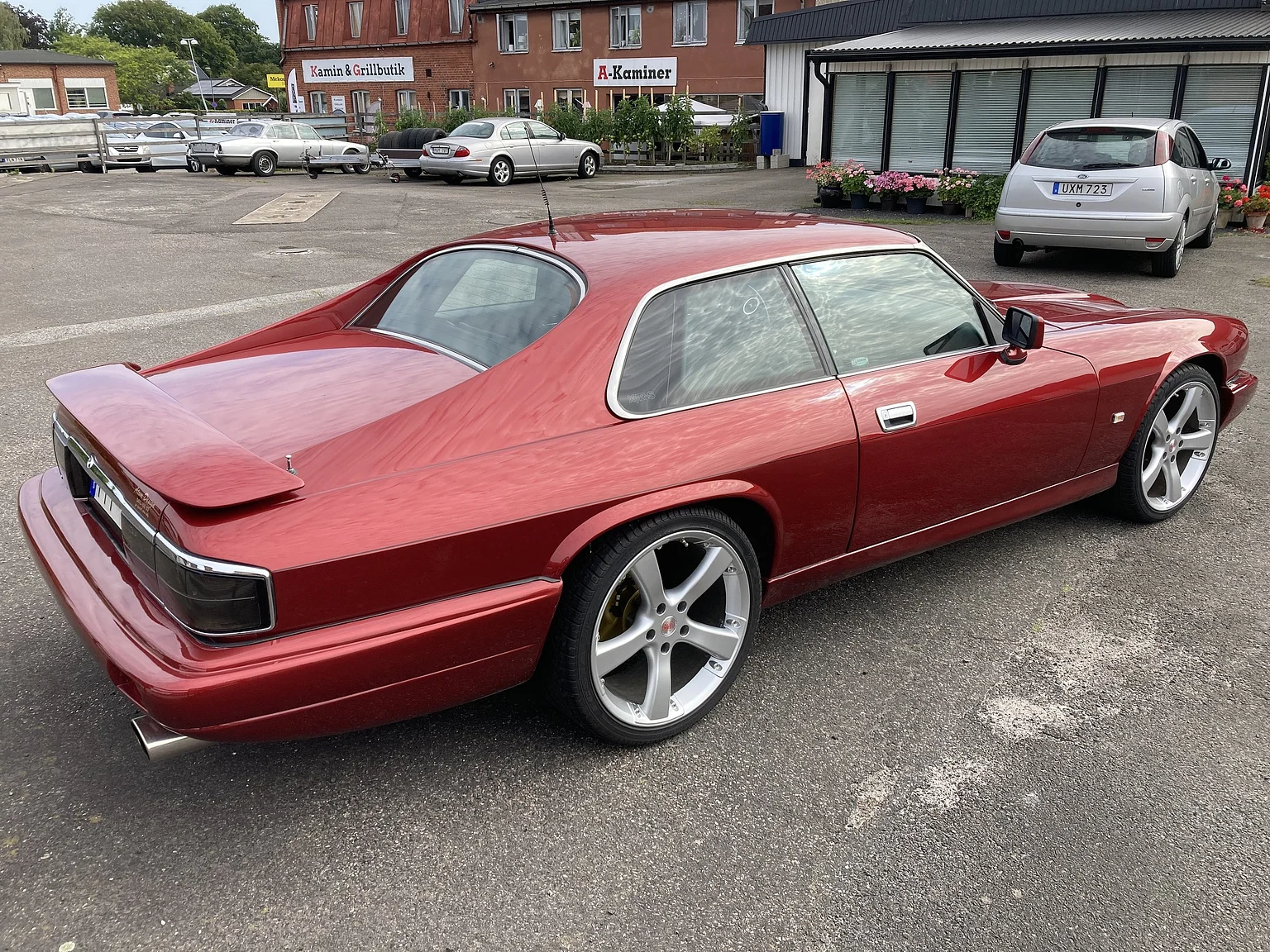 Exterior image of 1992 Jaguar XJR-S 6.0 (1)