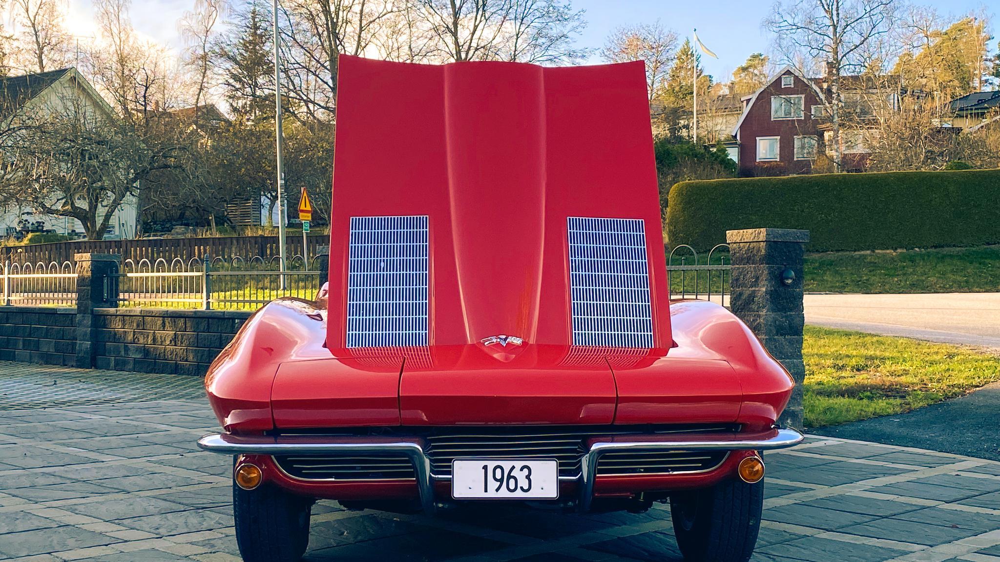 Aussenfoto 1963 Corvette C2 Stingray
