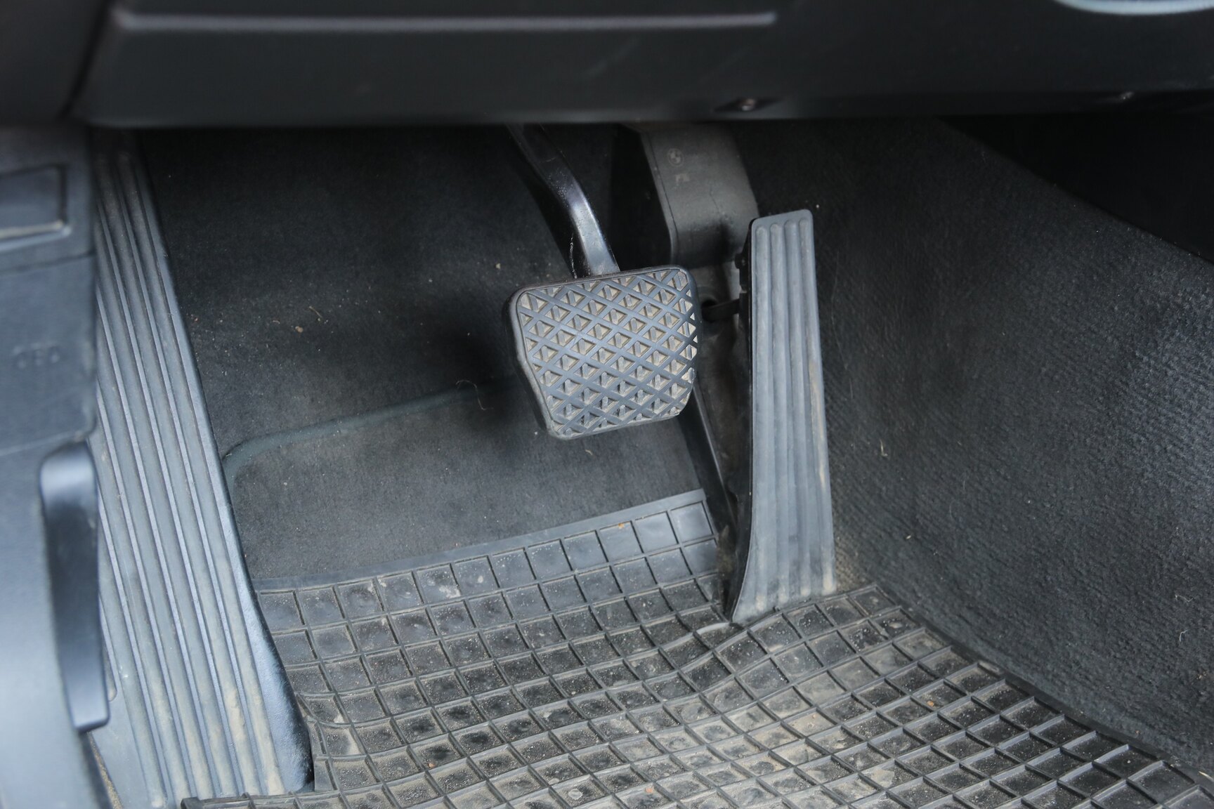 Interior image of 2008 BMW 325D Cabriolet