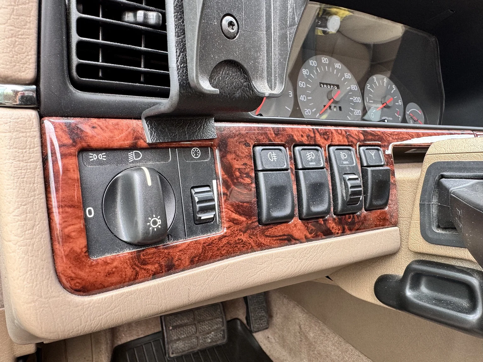 Interiörbild 1998 Volvo S90 3.0 (51)