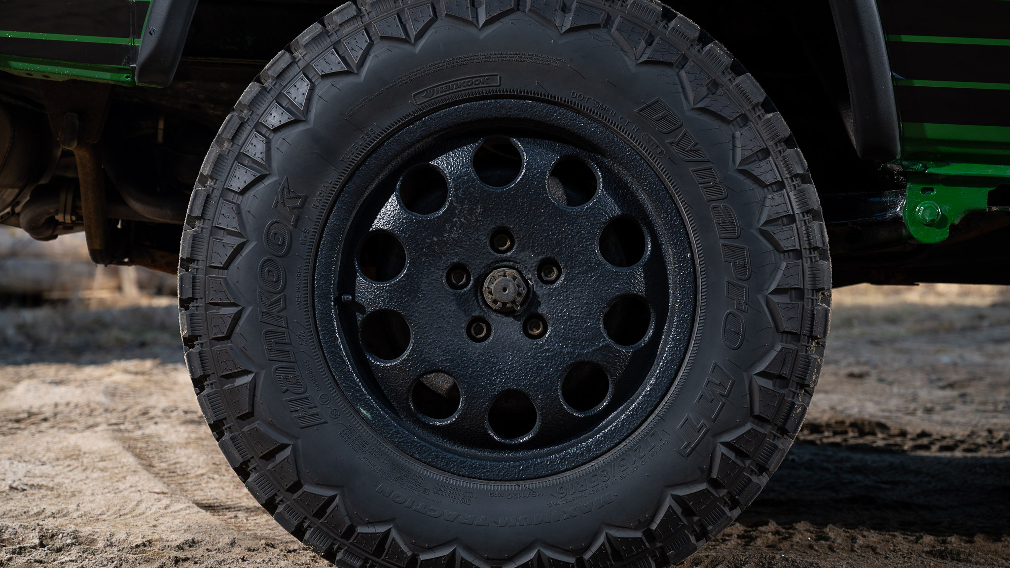 Exterior image of 1992 Volkswagen T3 Kombi Syncro 16" Westfalia