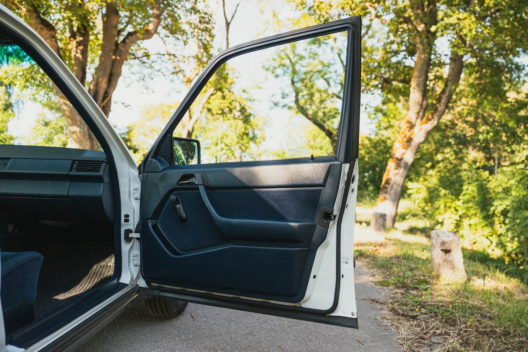 Interiörbild 1987 Mercedes-Benz 230E (14)