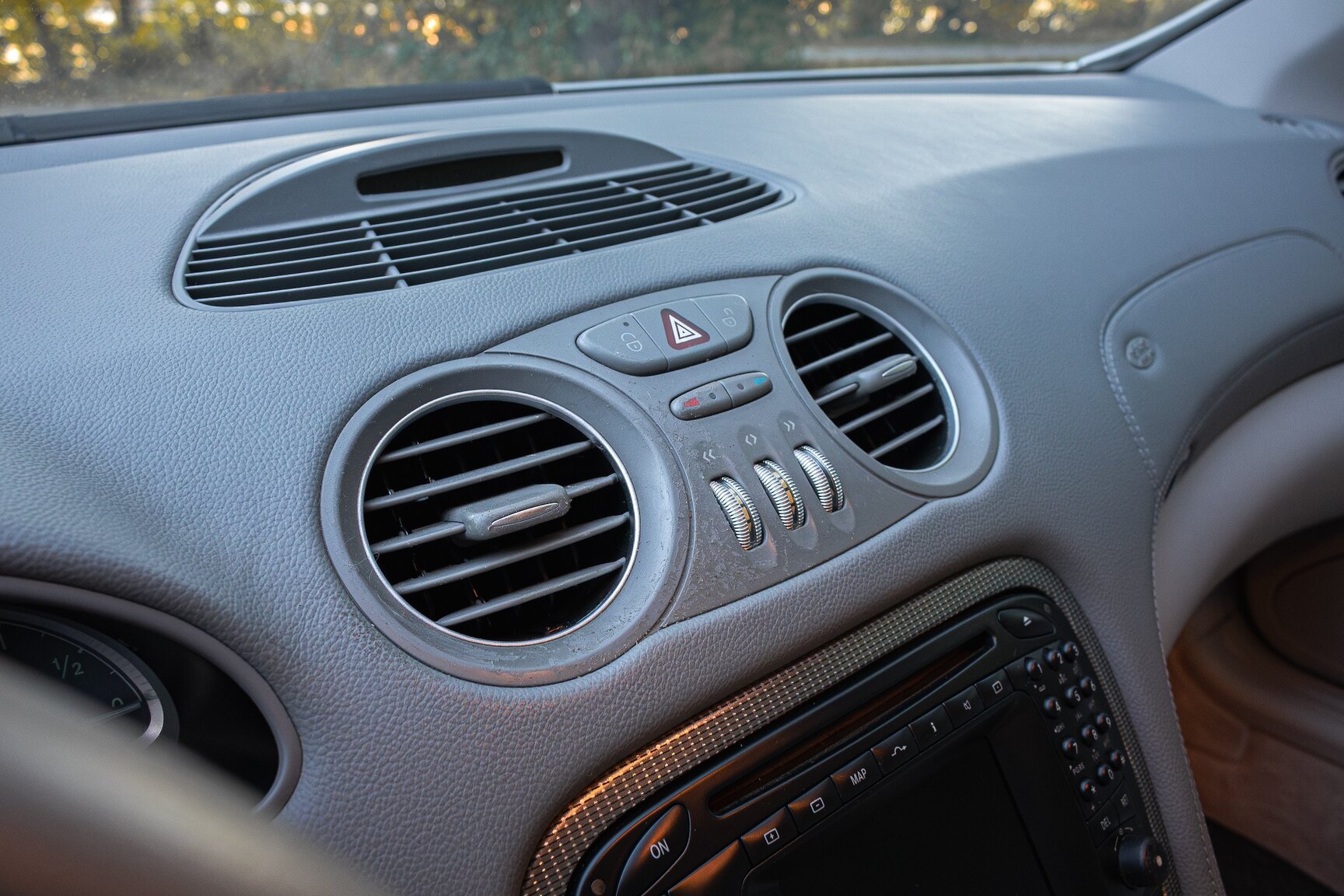 Interiörbild 2002 Mercedes-Benz SL 500