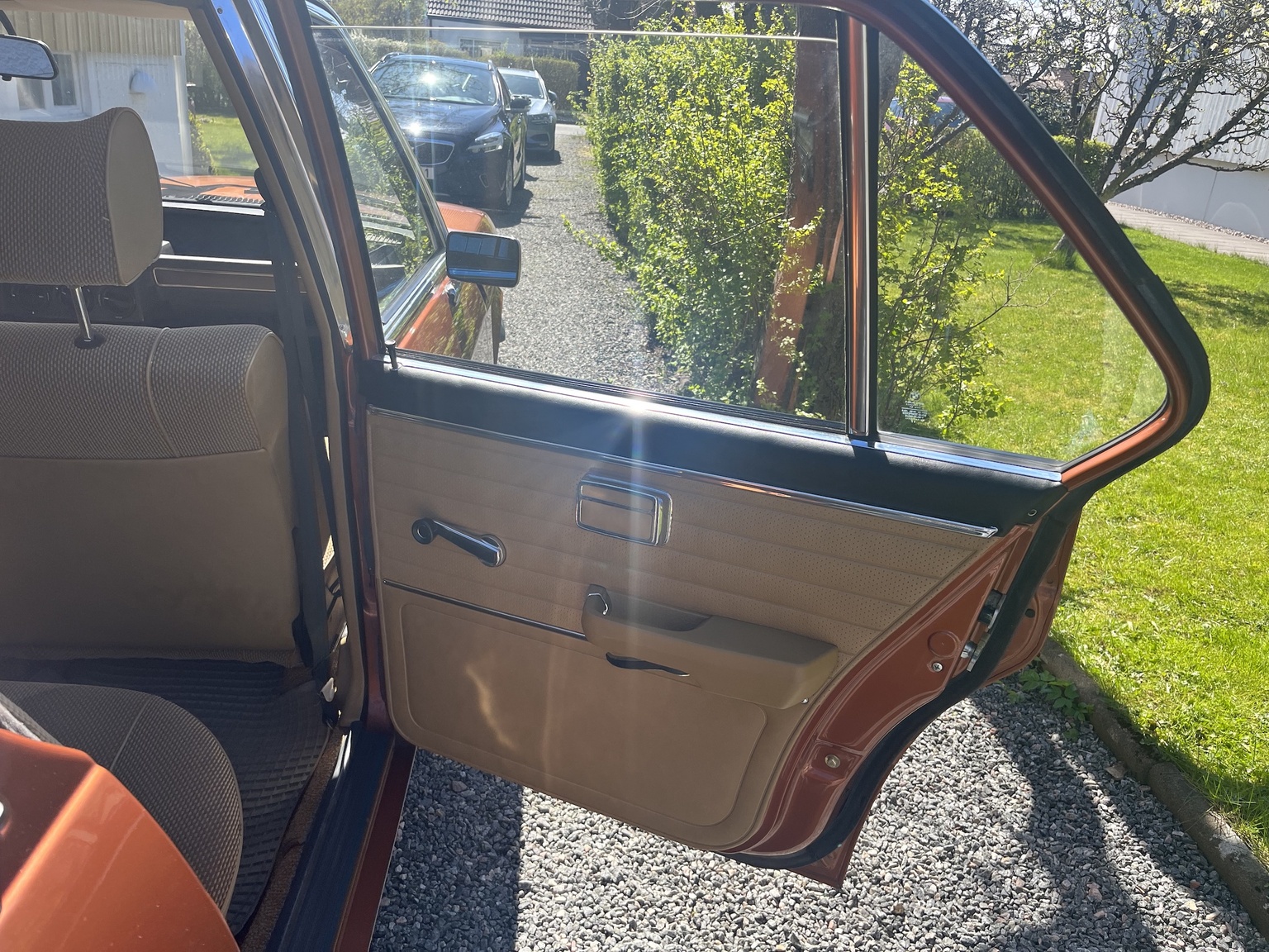 Innenraumfoto von 1977 BMW 518 (13)