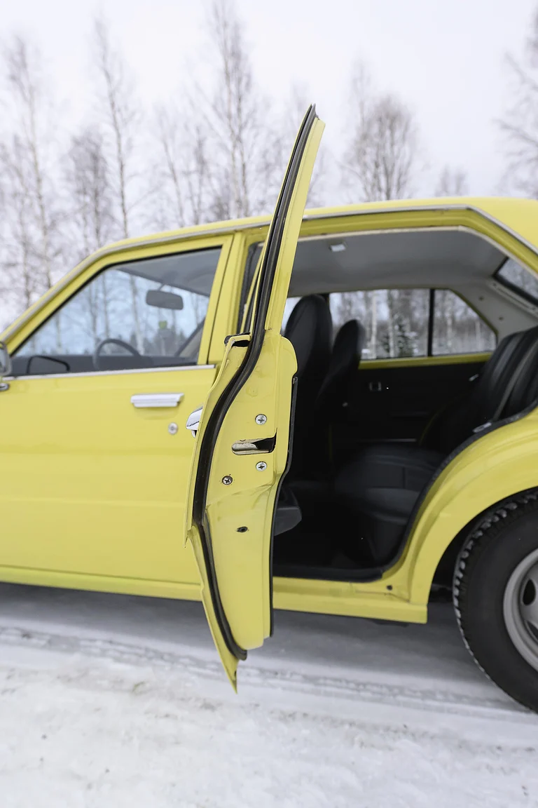 Interiörbild 1975 Toyota Corolla KE30 (35)