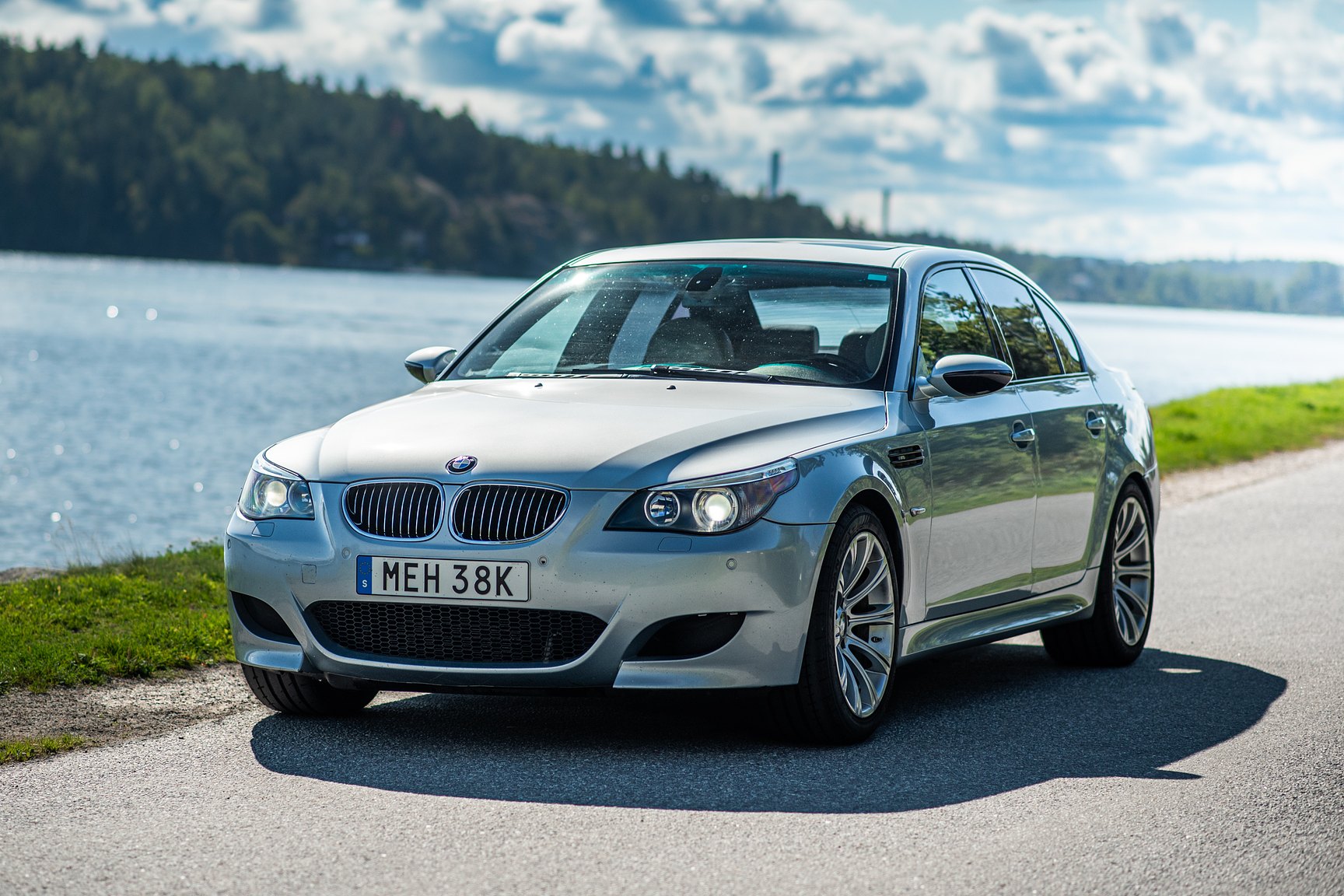 Exterior image of 2006 BMW E60 M5