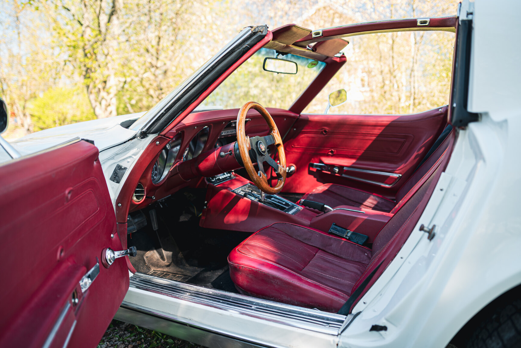 Interior image of 1975 Chevrolet Corvette Stingray (1)