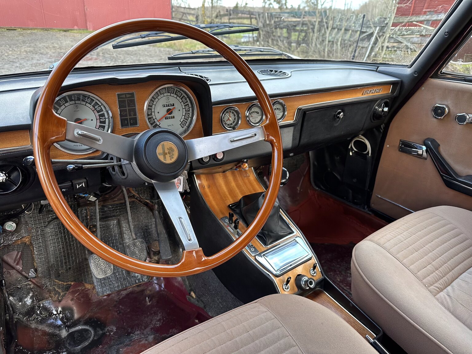 Interiörbild 1973 Alfa Romeo Berlina 2000