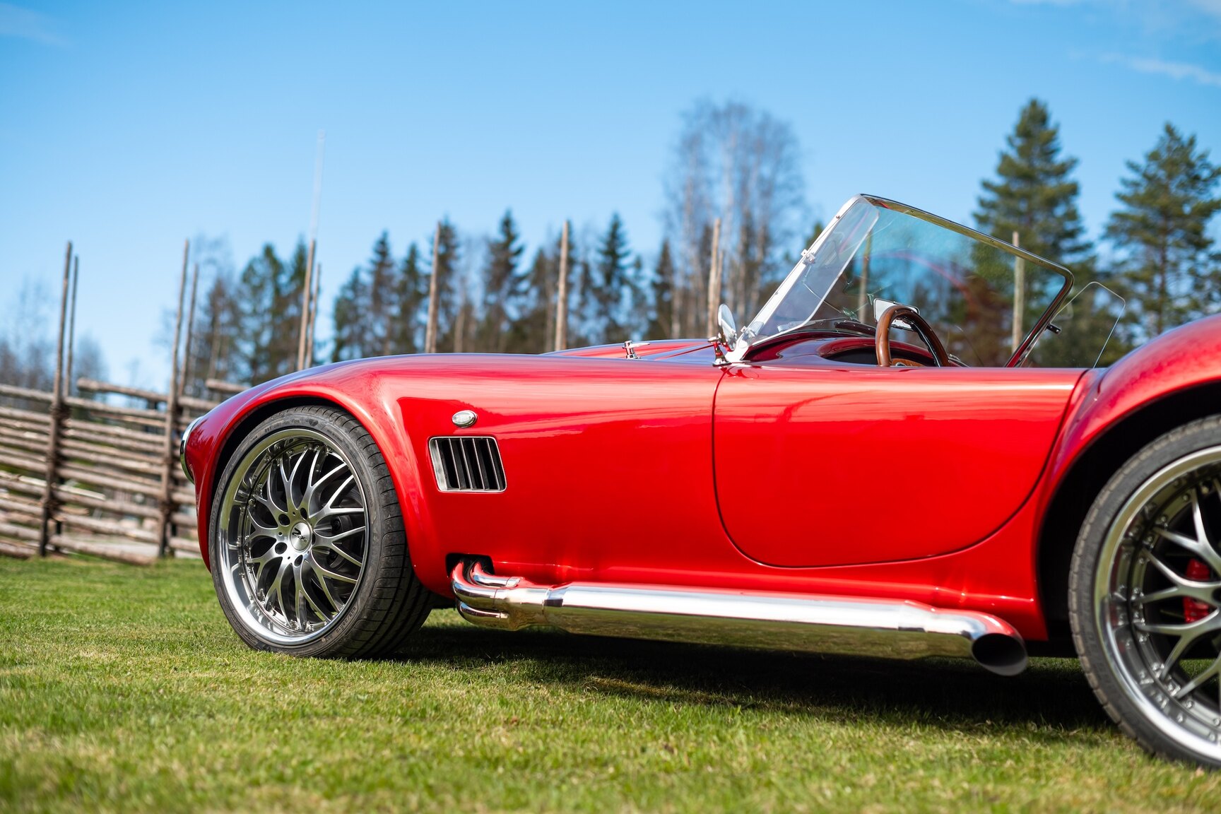 Exterior image of 2011 AC Cobra Replika
