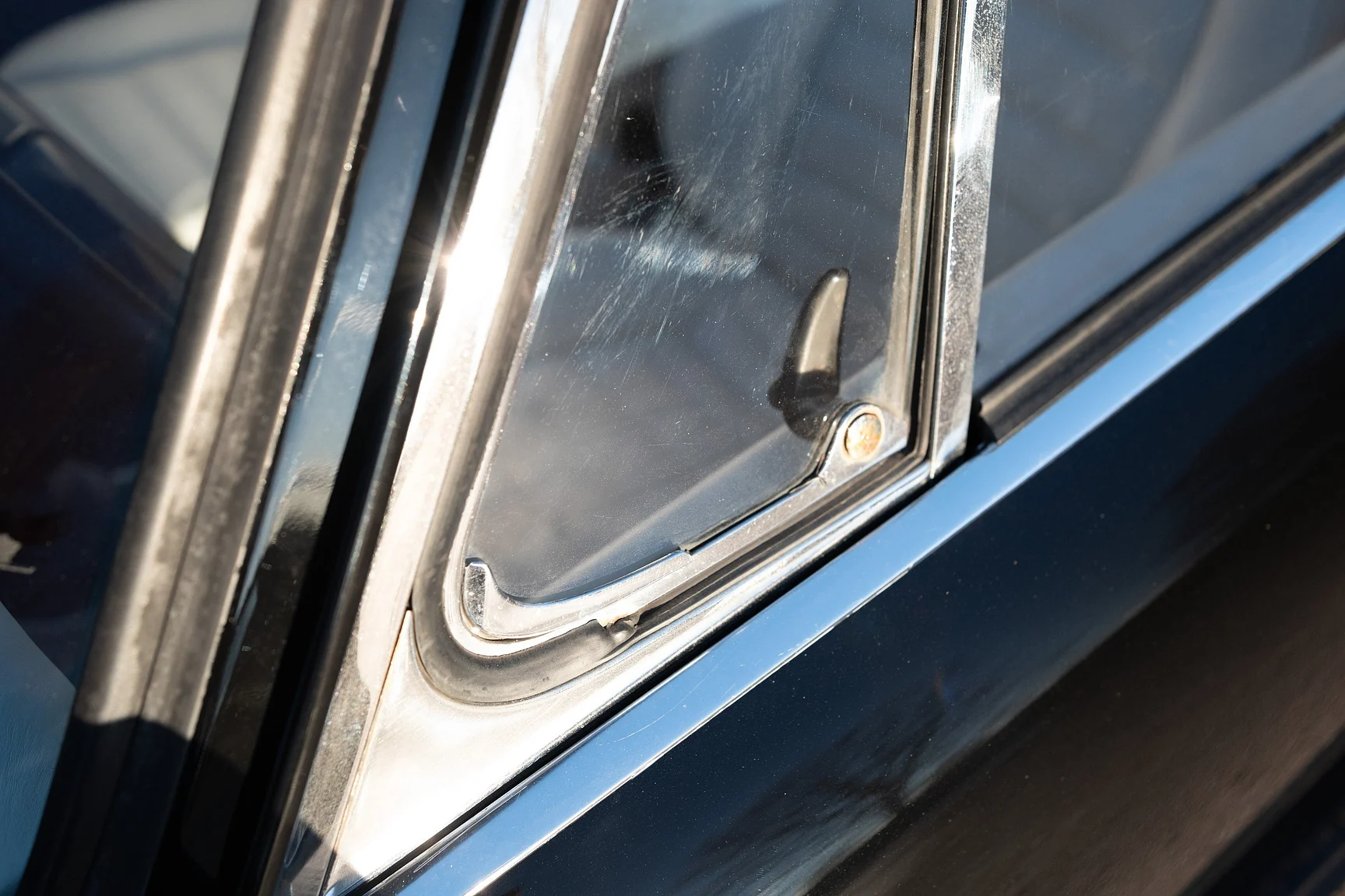 Exterior image of 1976 Porsche 911 Targa Flachbau - Josef Zirkelbach DP (67)