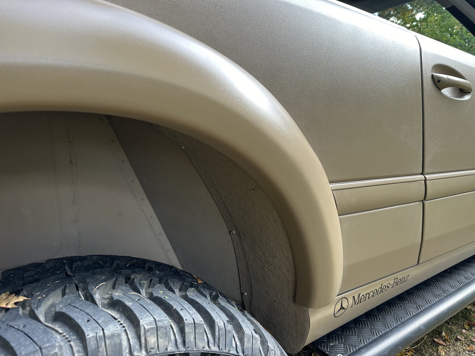 Exteriörbild på 2001 Mercedes-Benz CL600/ML 55 AMG