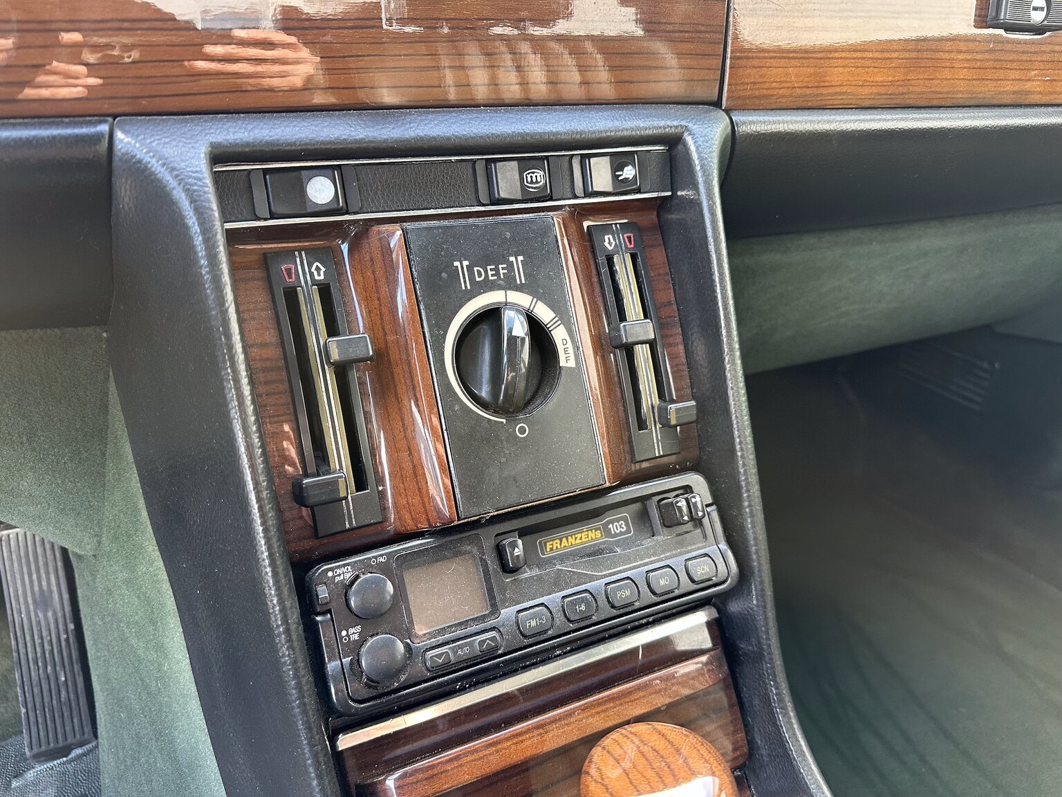 Innenraumfoto von 1975 Mercedes Benz 450 SEL (15)