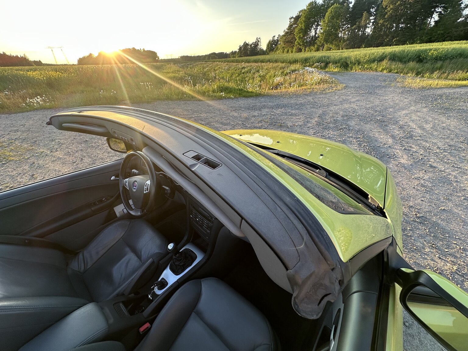 Interior image of 2004 SAAB 9.3 Aero Convertible 2.0T