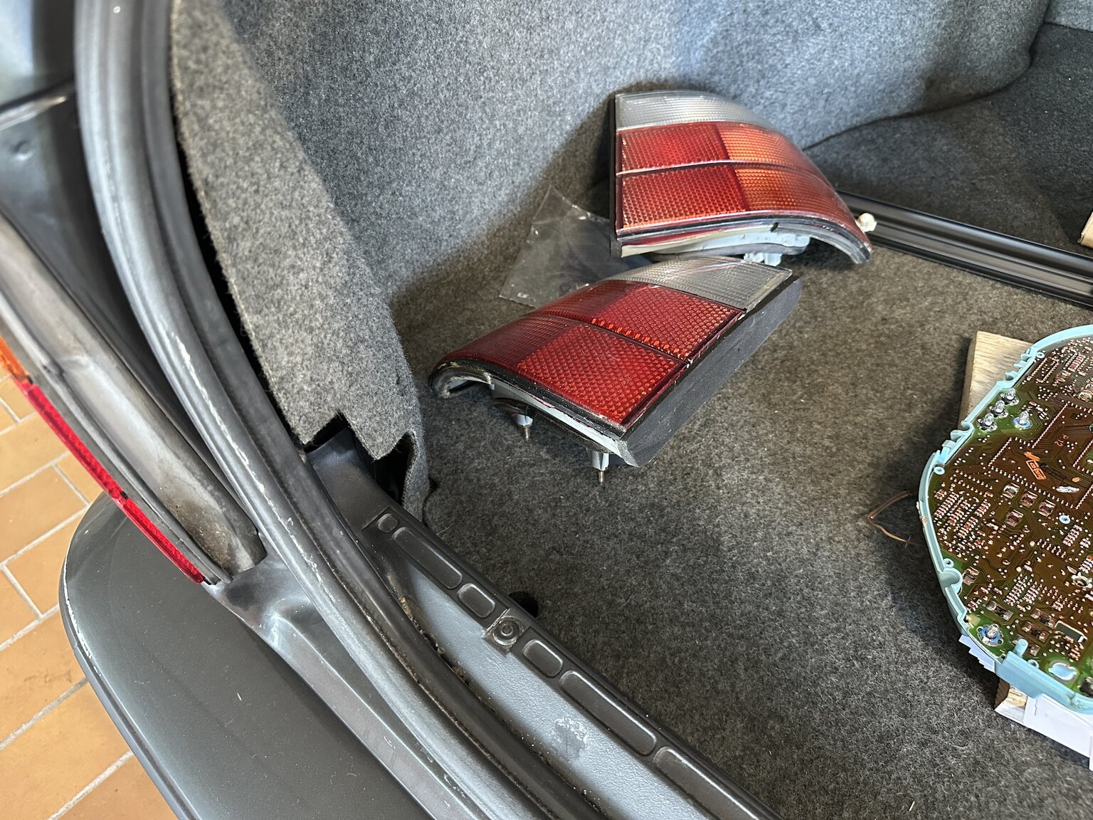 Image of 1991 ALPINA BMW ALPINA B10 BI-TURBO miscellaneous