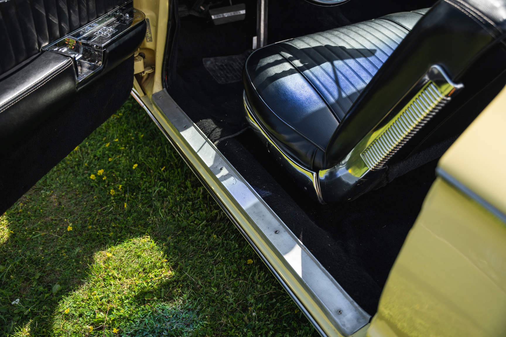 Innenraumfoto von 1961 Buick Electra 225 cab