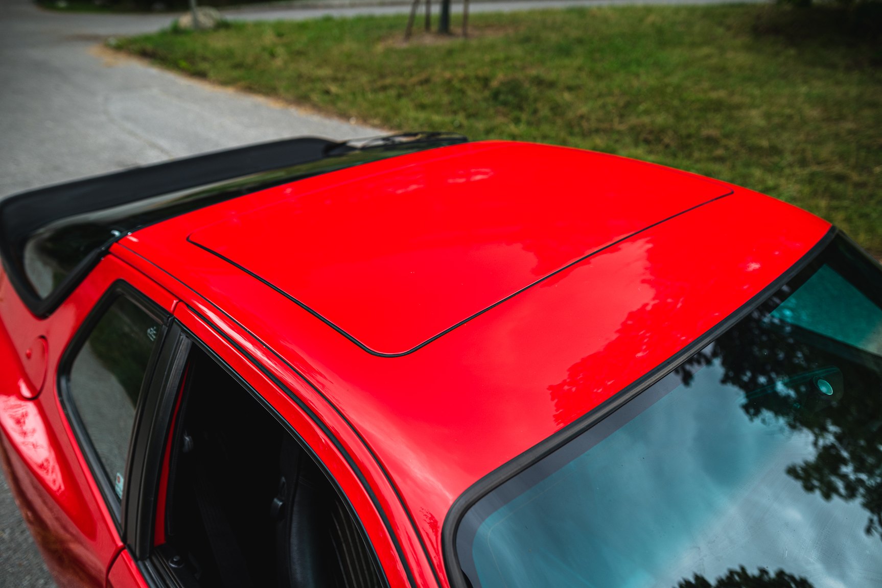 Exterior image of 1988 Porsche 944