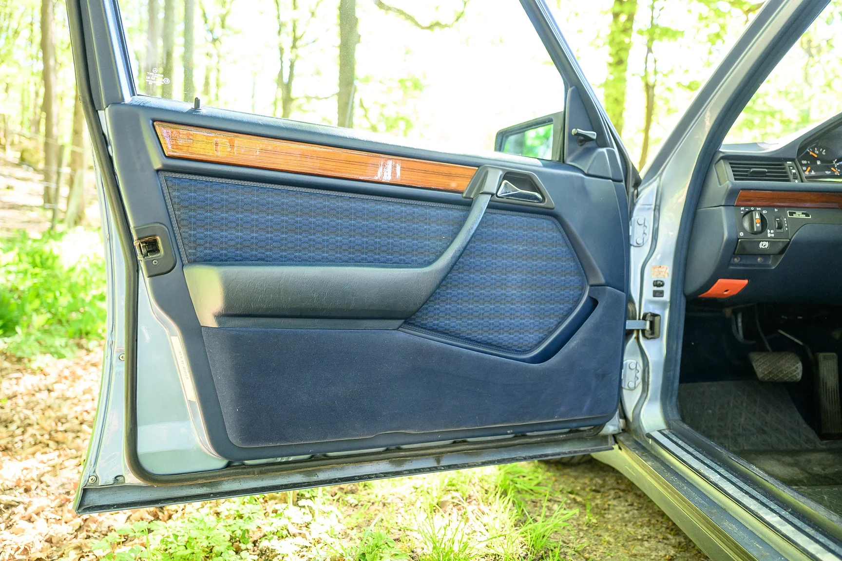 Innenraumfoto von 1992 Mercedes-Benz 300 TE (33)