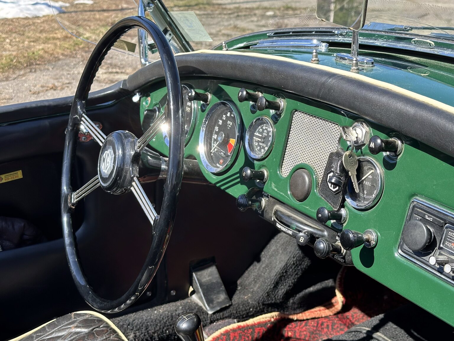 Interior image of 1957 MGA Roadster (3)