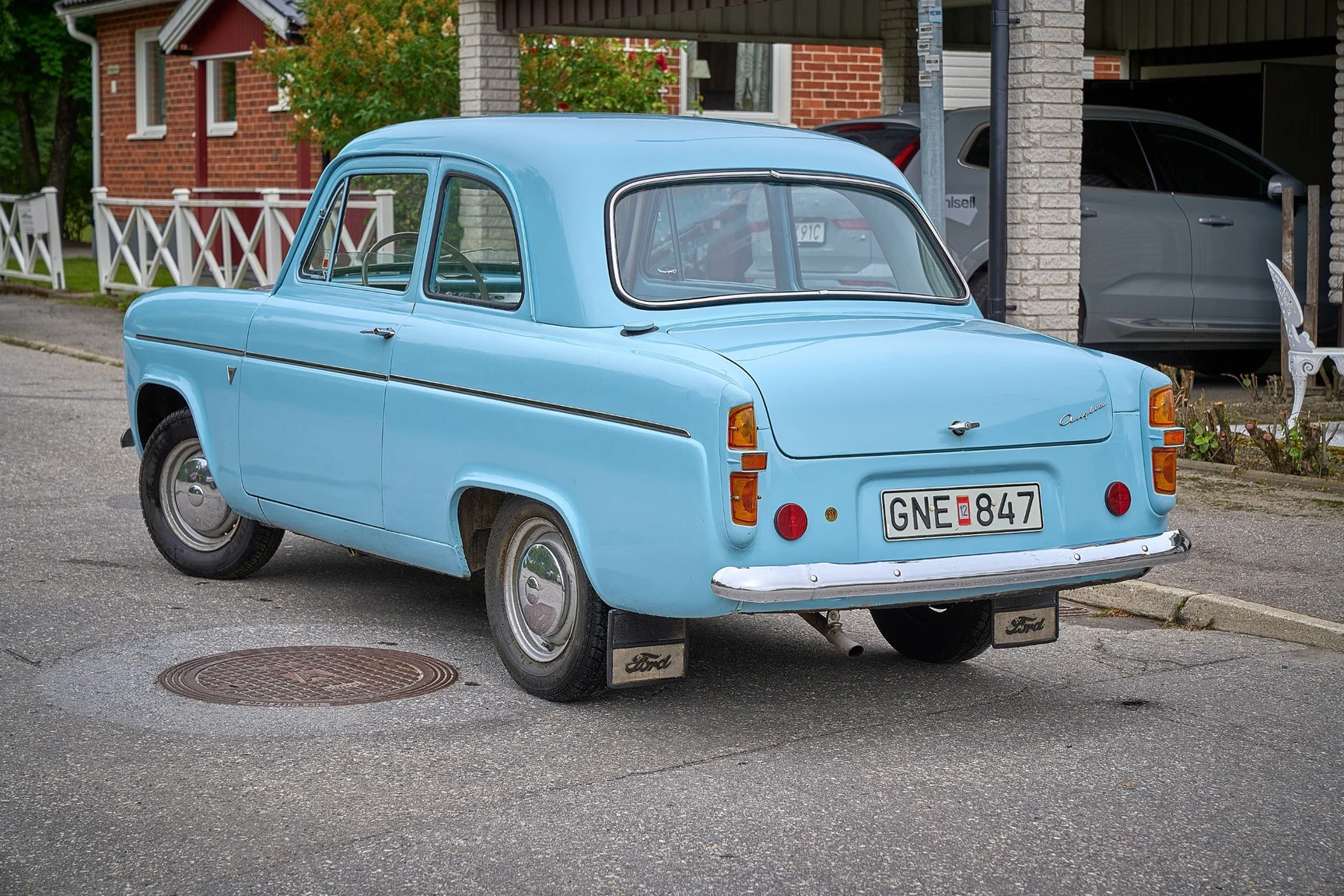Aussenfoto 1958 Ford Anglia (3)