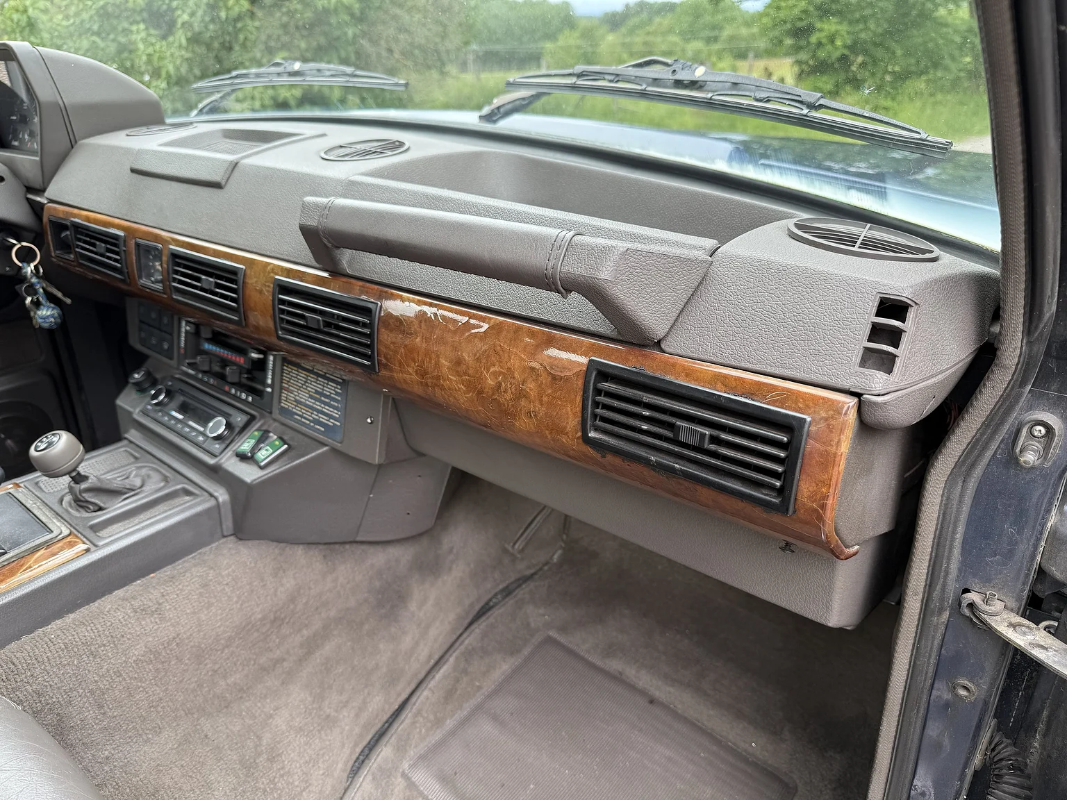 Innenraumfoto von 1990 Range Rover Vogue SE 3.9 (68)
