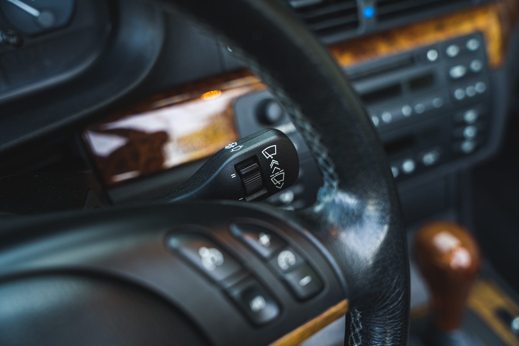 Innenraumfoto von 2001 BMW E46 325 Cabriolet (34)