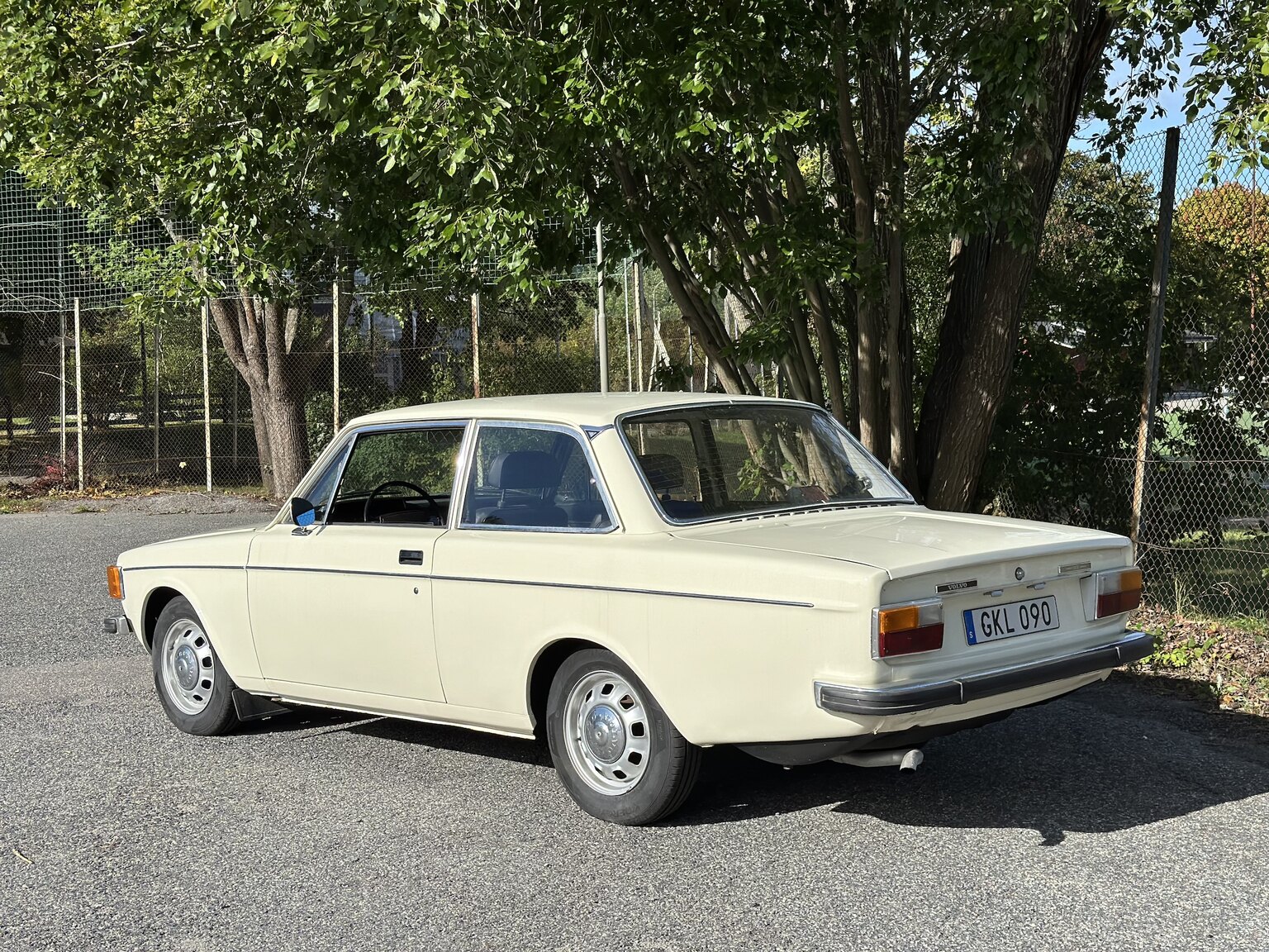 Exteriörbild på 1973 Volvo 142