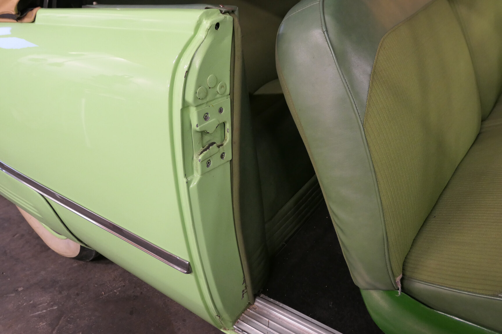 Innenraumfoto von 1949 Ford Custom Convertible