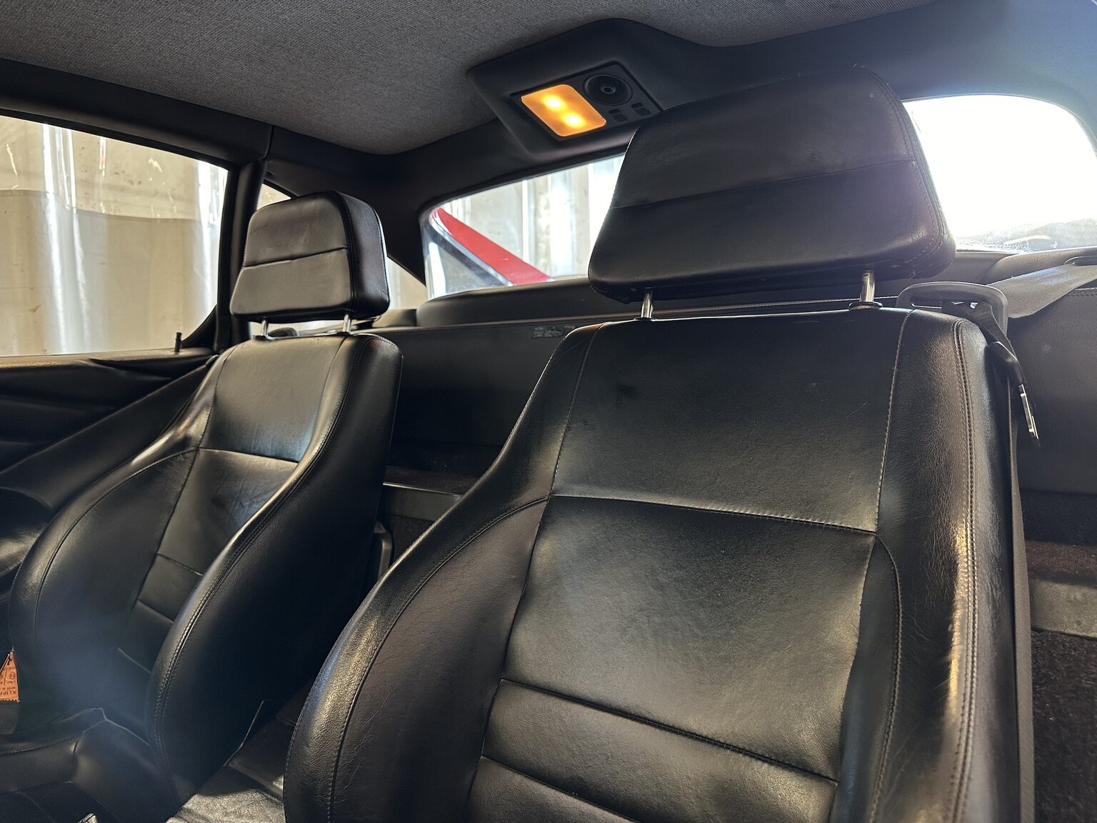 Interior image of 1990 Ferrari 348 (28)