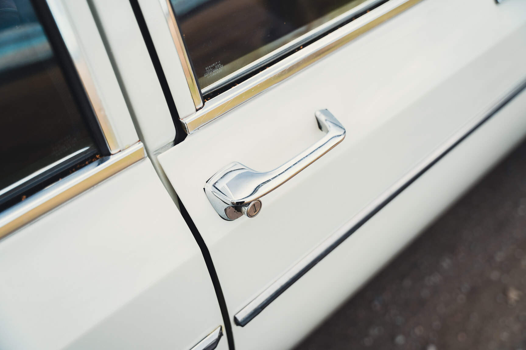 Exterior image of 1973 Opel Diplomat V8